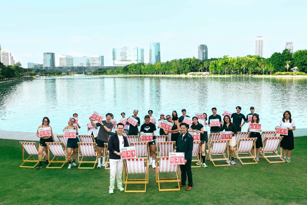 บรรยากาศโครงการเก้าอี้แบ่งปัน ณ สวนเบญจกิติ