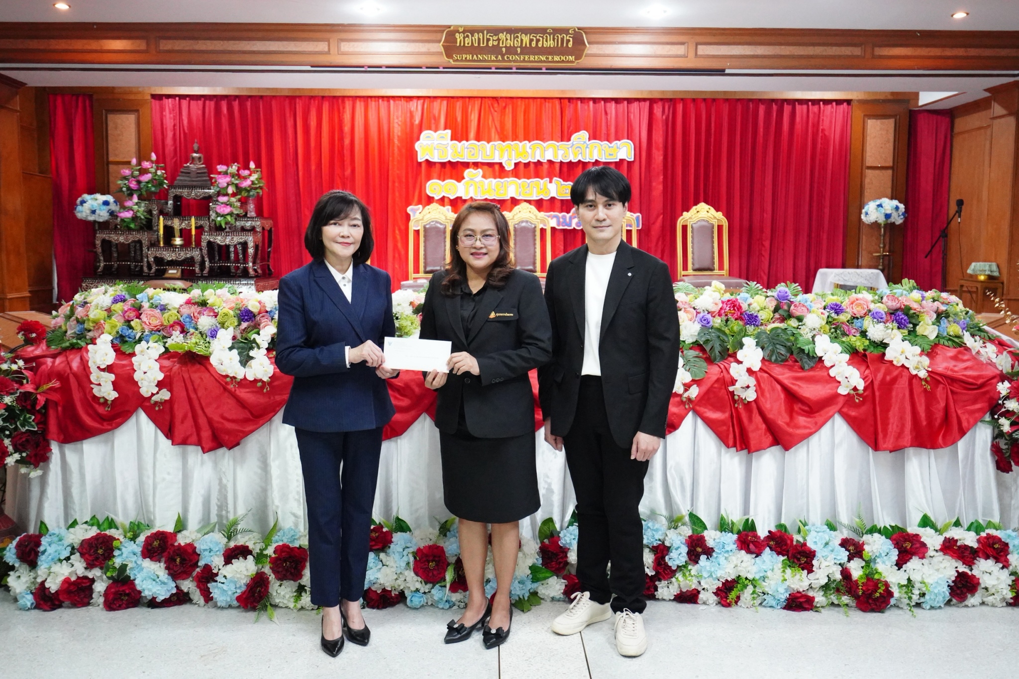 ผู้แทน BAM ร่วมพิธีมอบทุนการศึกษาโรงเรียนสุวรรณารามวิทยาคม
