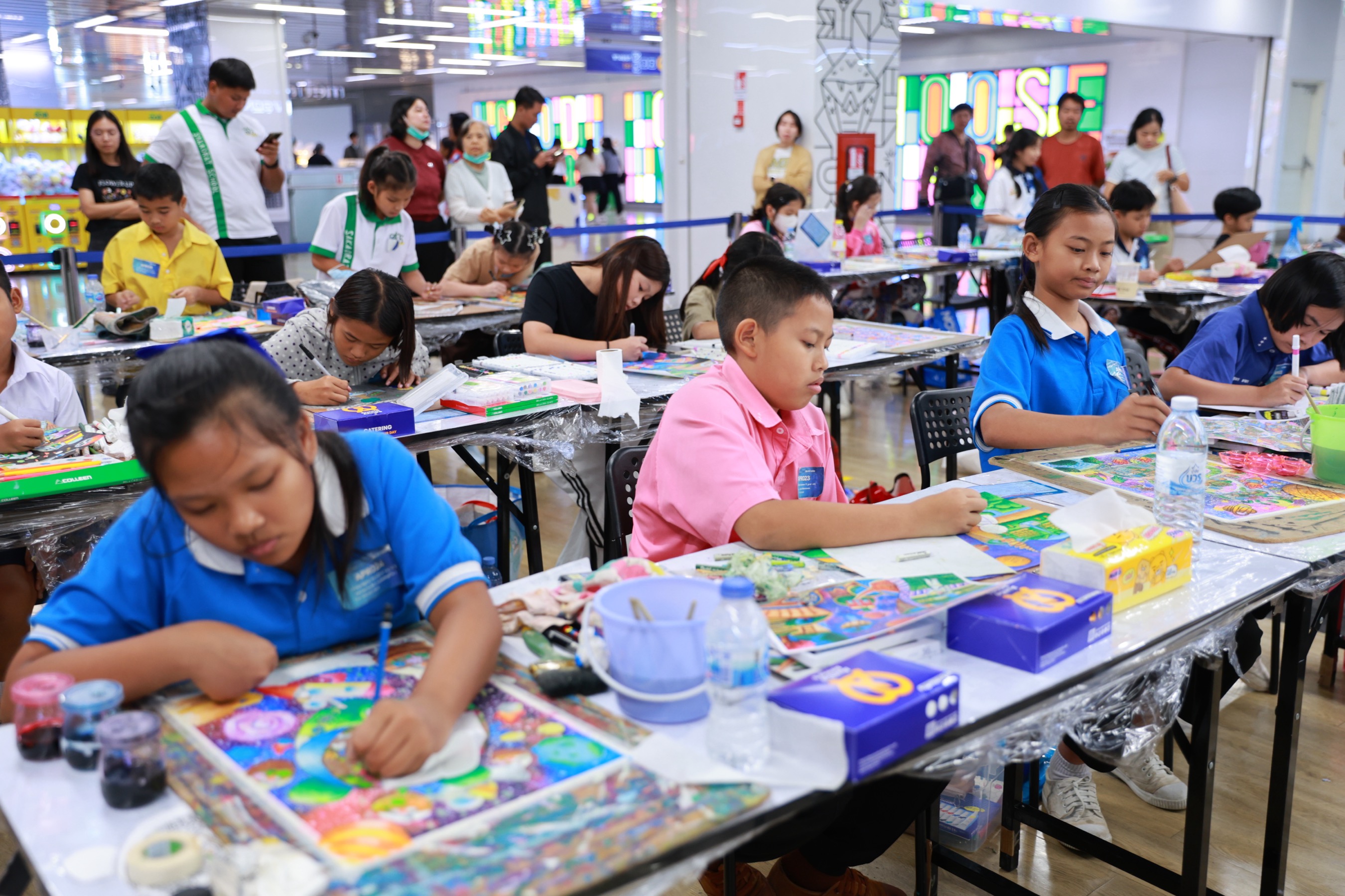 ผู้เข้าร่วมงาน APRSAF Poster Contest 2026 ที่ Metro Mall