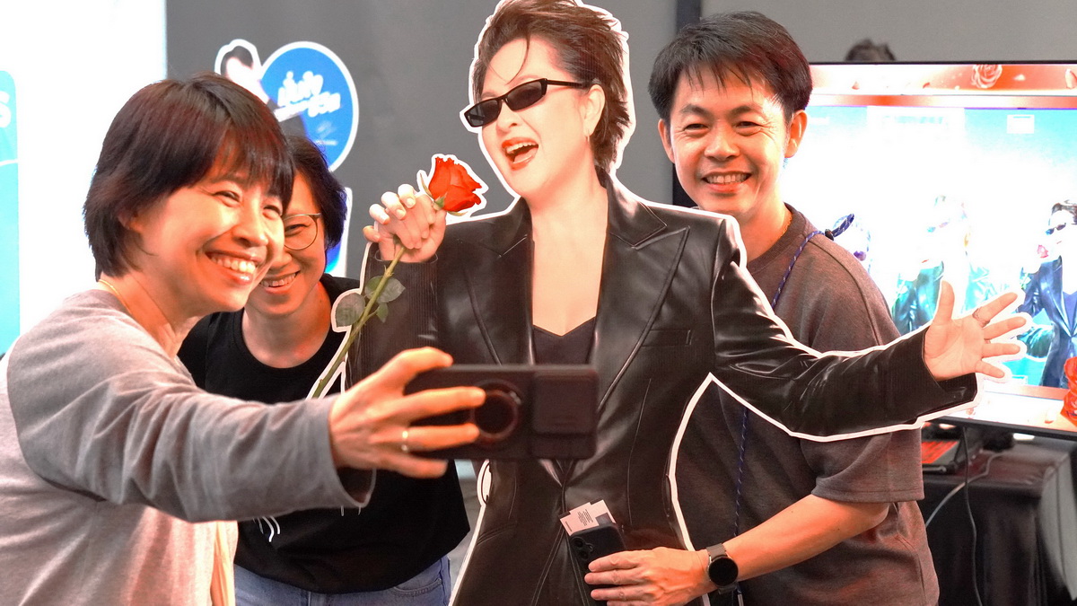 ภาพบรรยากาศในคอนเสิร์ต Maleewan Love in Rock Concert