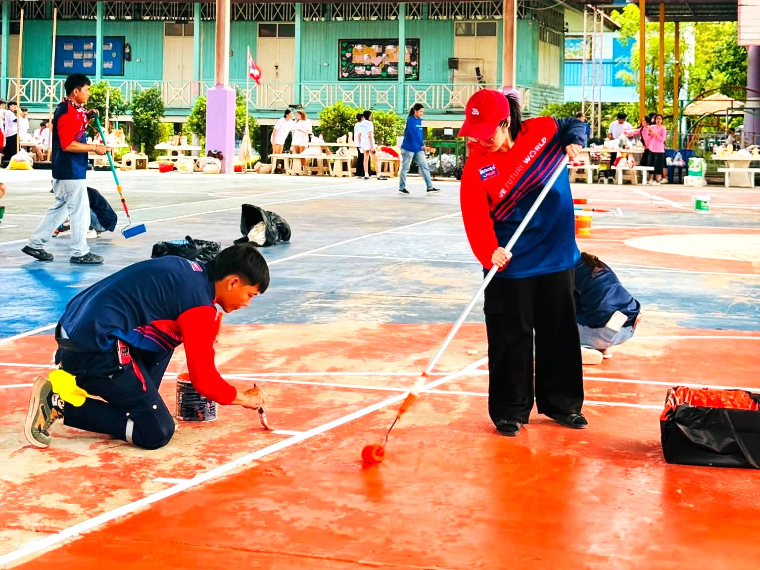 ภาพกิจกรรมโครงการอาสาทาสี ทำดีเพื่อน้อง