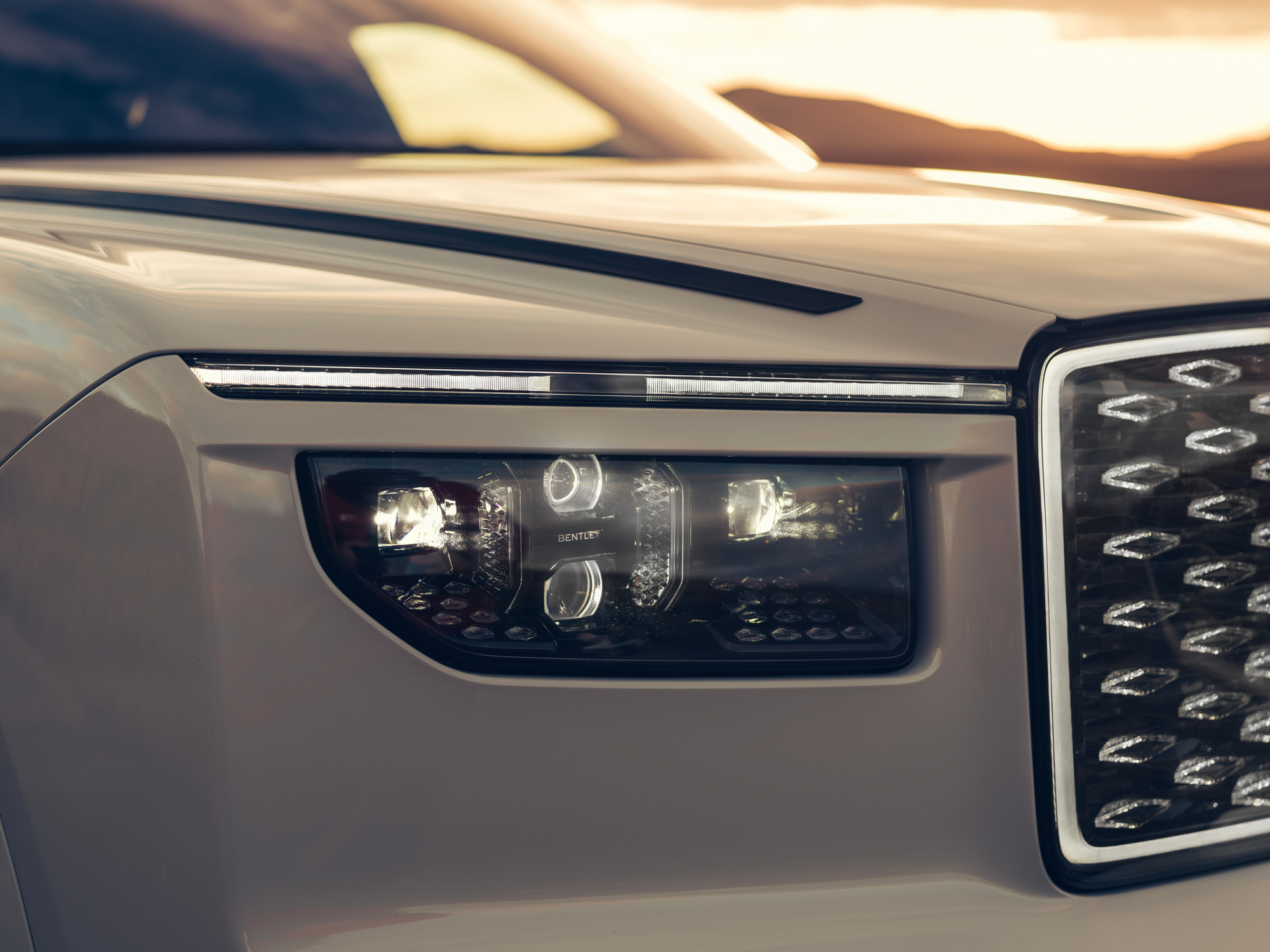 รายละเอียดการออกแบบ Bentley Torcal First Edition