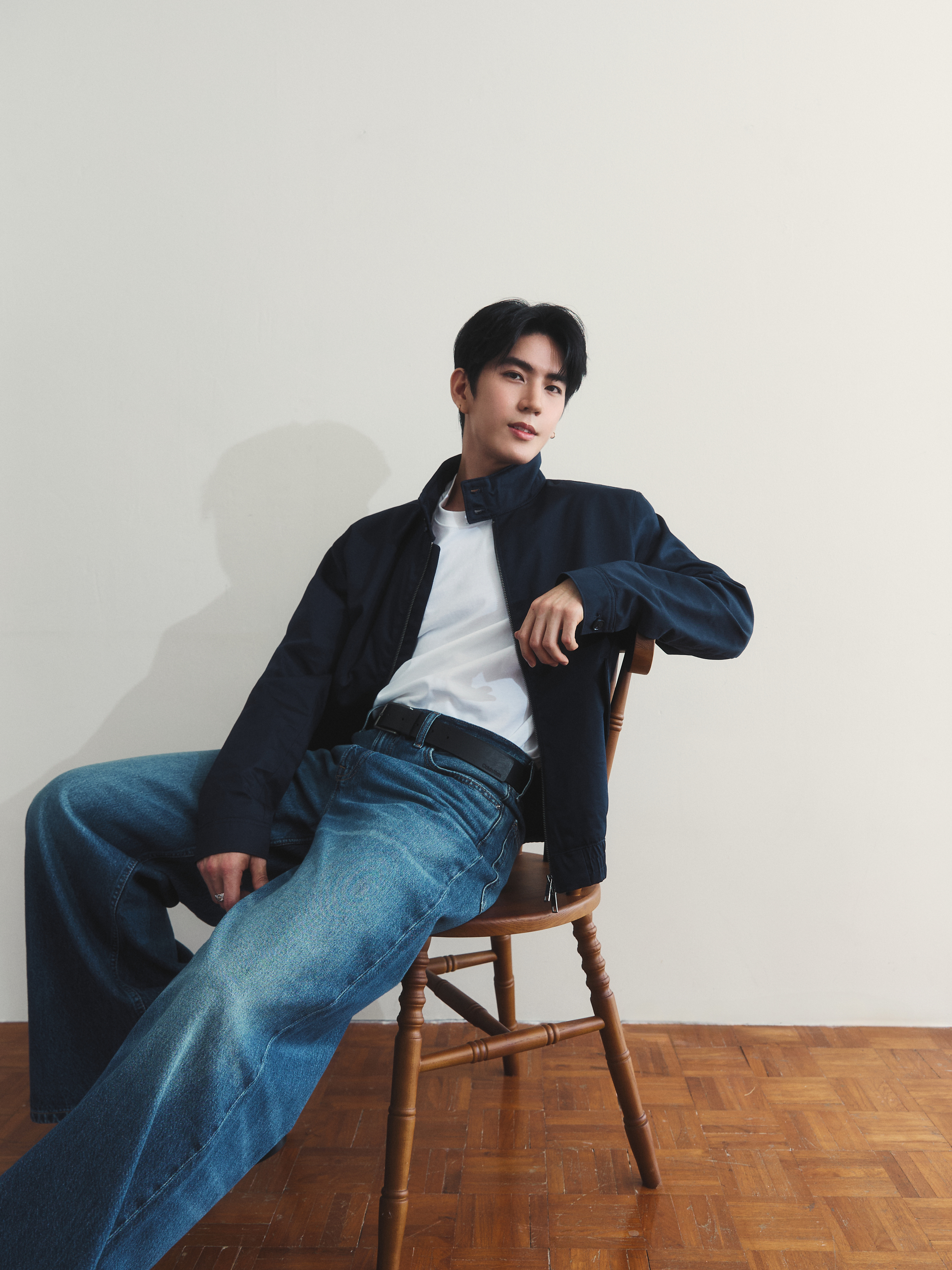 หลิงหลิง โทมัส ธีรทัศน์ และซี ทวินันท์ ในไอเท็ม Calvin Klein Fall 2026