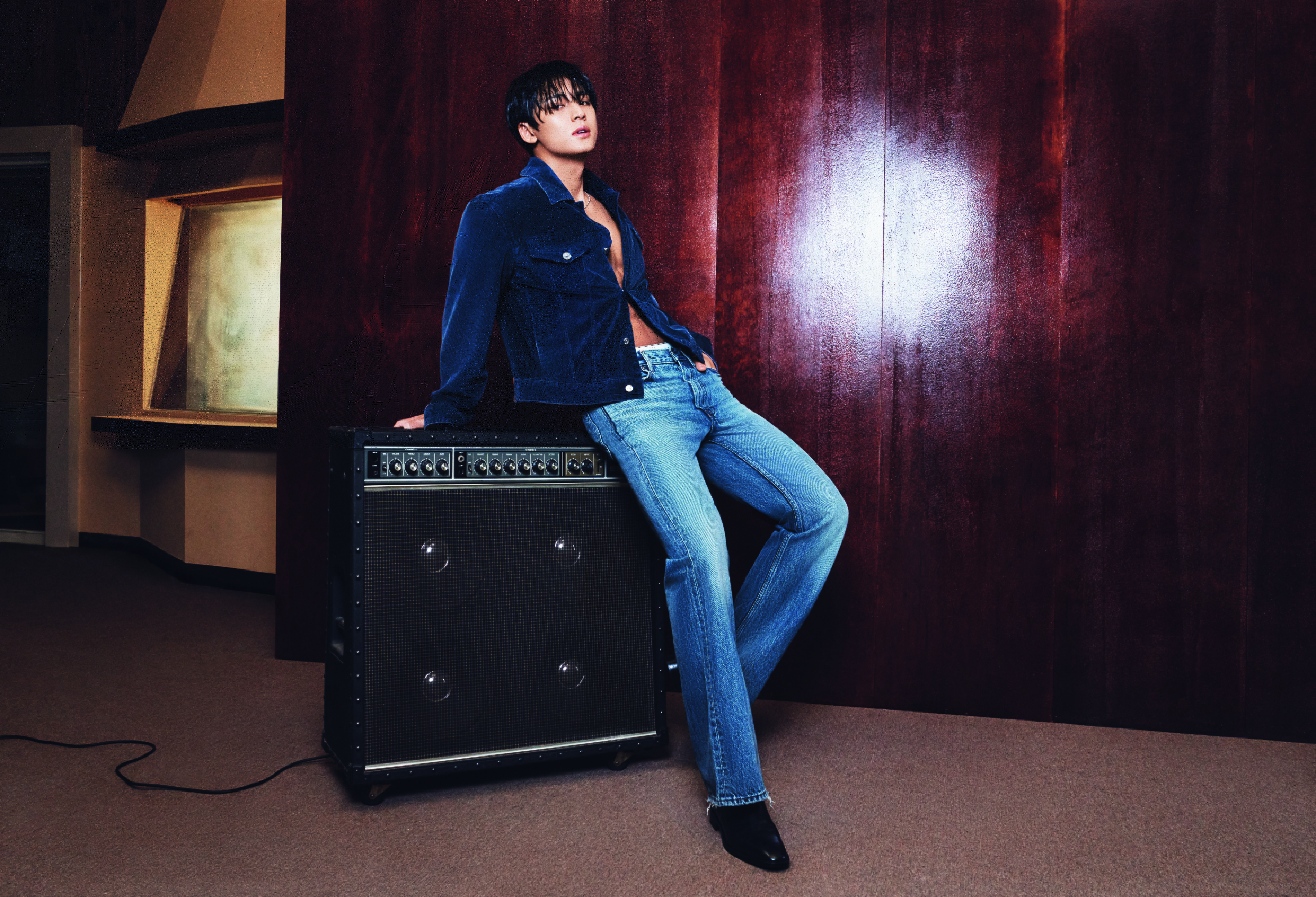 ลุคแจ็กเก็ตทรัคเกอร์ผ้าลูกฟูก Calvin Klein Fall 2026