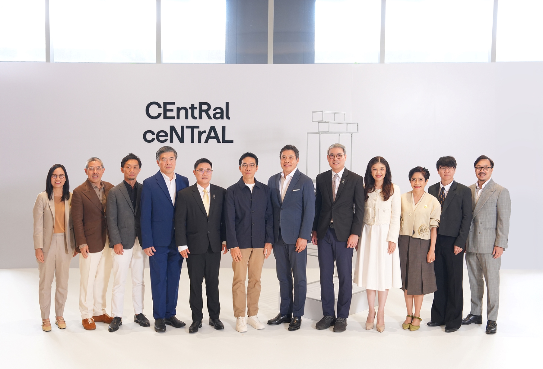 ภาพเรนเดอร์บริเวณทางเข้าโครงการ CenTRal cENtrAL