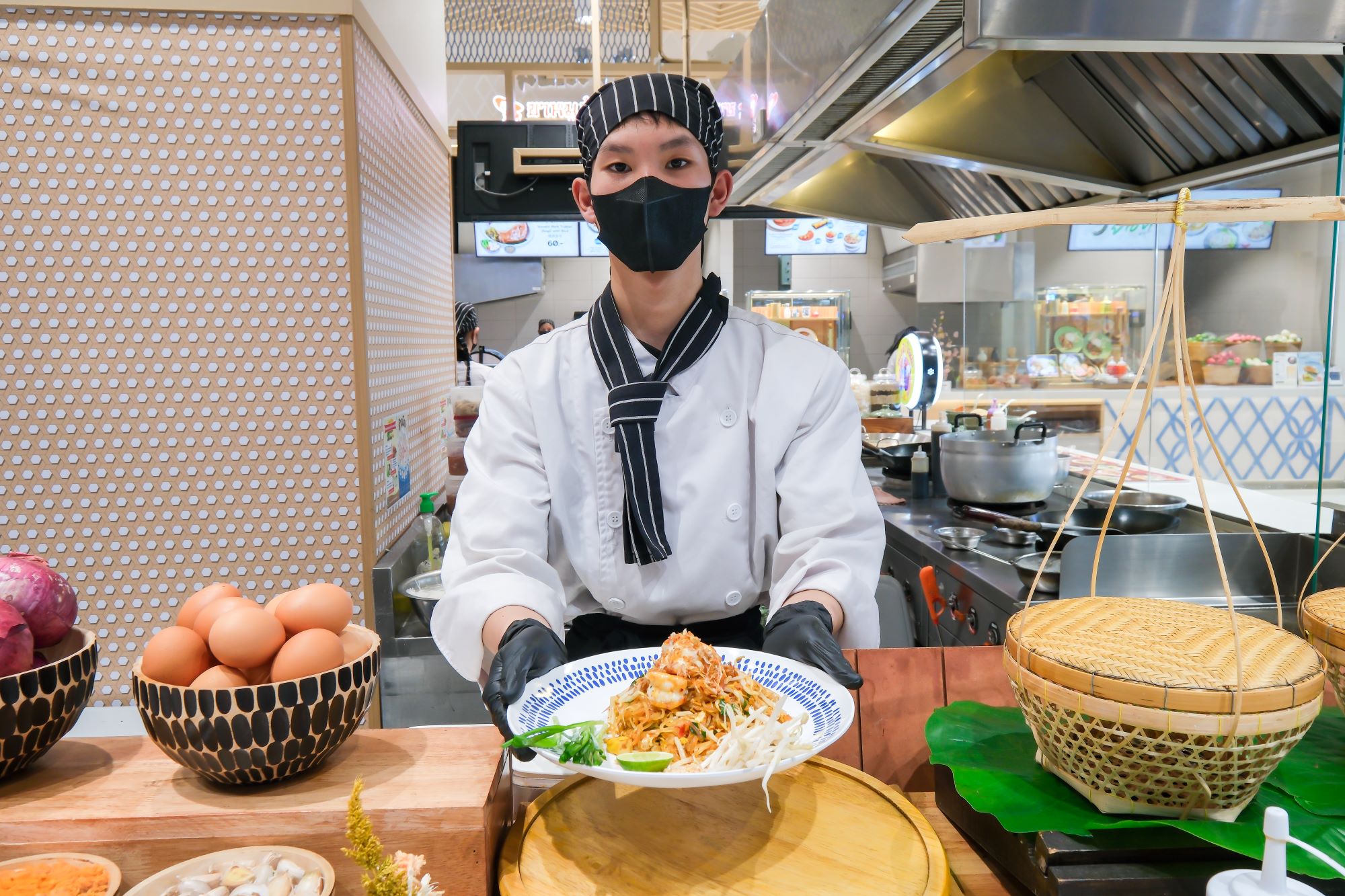 ภาพร้านอาหารและเมนูไทยในโครงการ
