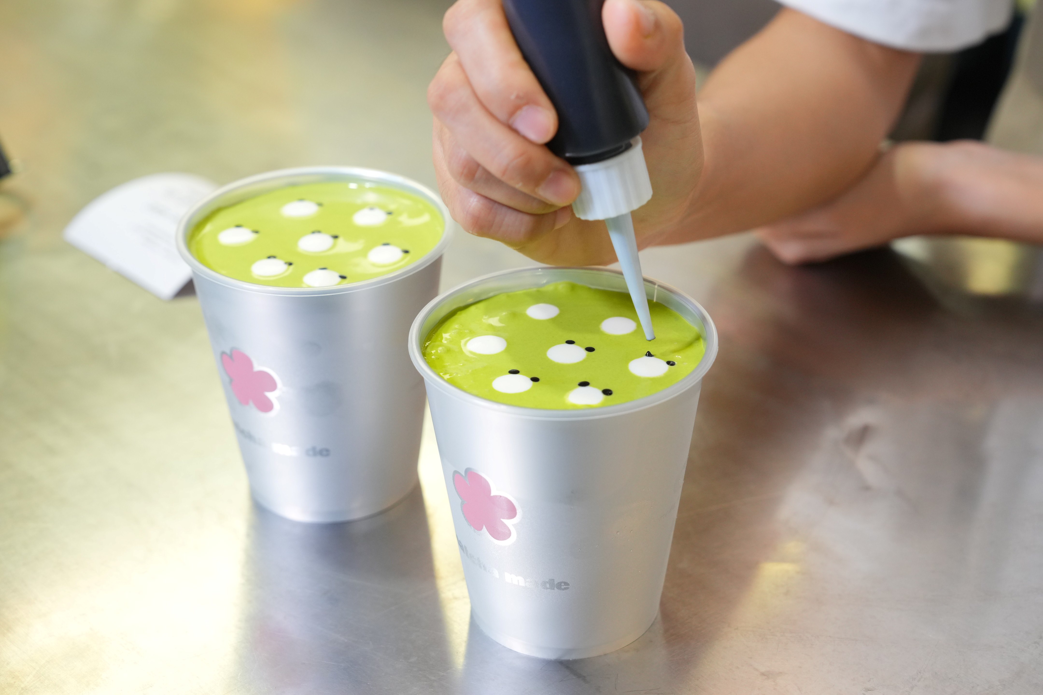 เมนูน้องแพนด้า มัทฉะน้ำมะพร้าว โควโฟม จาก Matcha Made