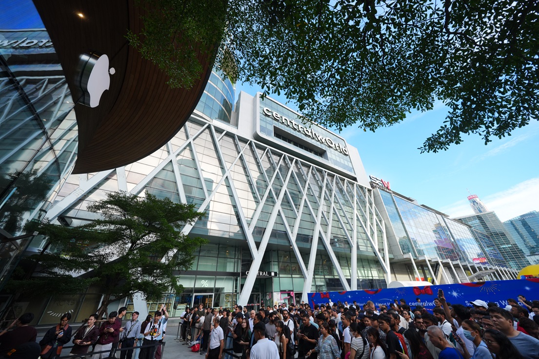บรรยากาศ centralwOrld วันวางจำหน่าย iPhone 18 Pro