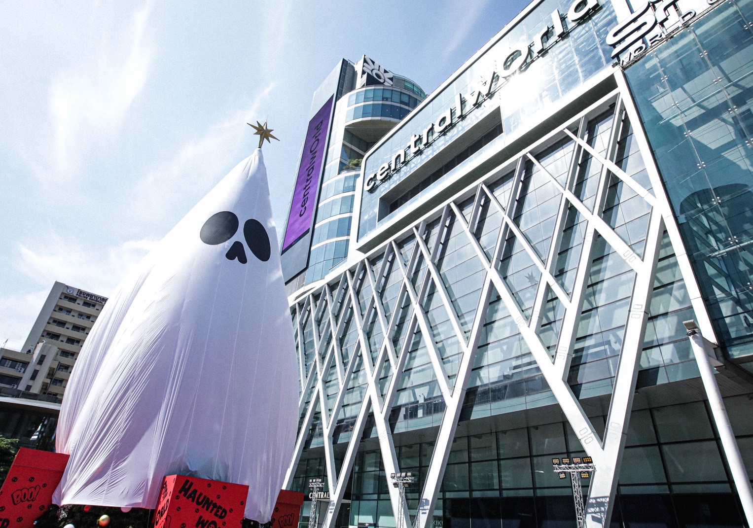 Spooky Boo ผียักษ์หน้าเซ็นทรัลเวิลด์