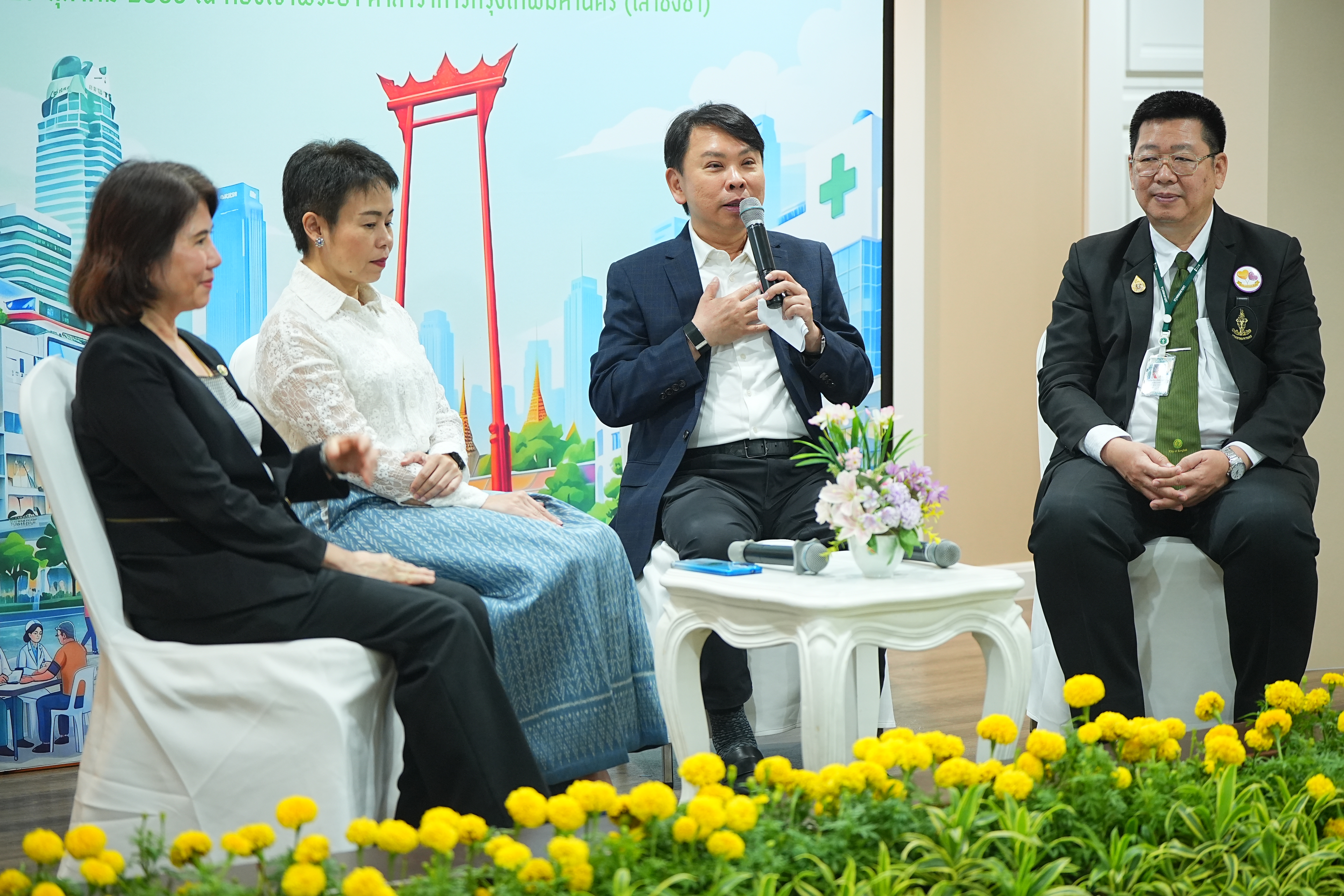 จุดให้บริการตรวจสุขภาพฟรีภายในศูนย์การค้าเซ็นทรัล