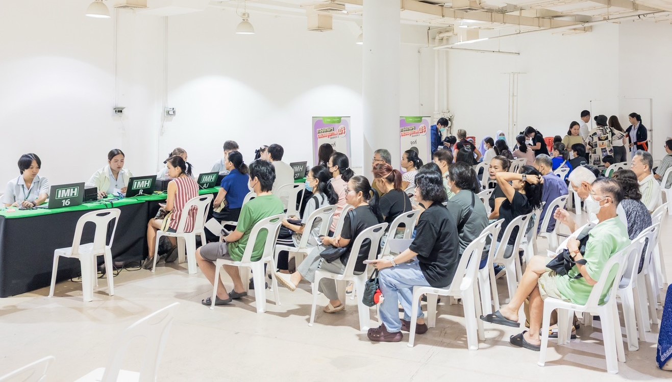 พื้นที่ให้บริการตรวจสุขภาพฟรีภายในศูนย์การค้า