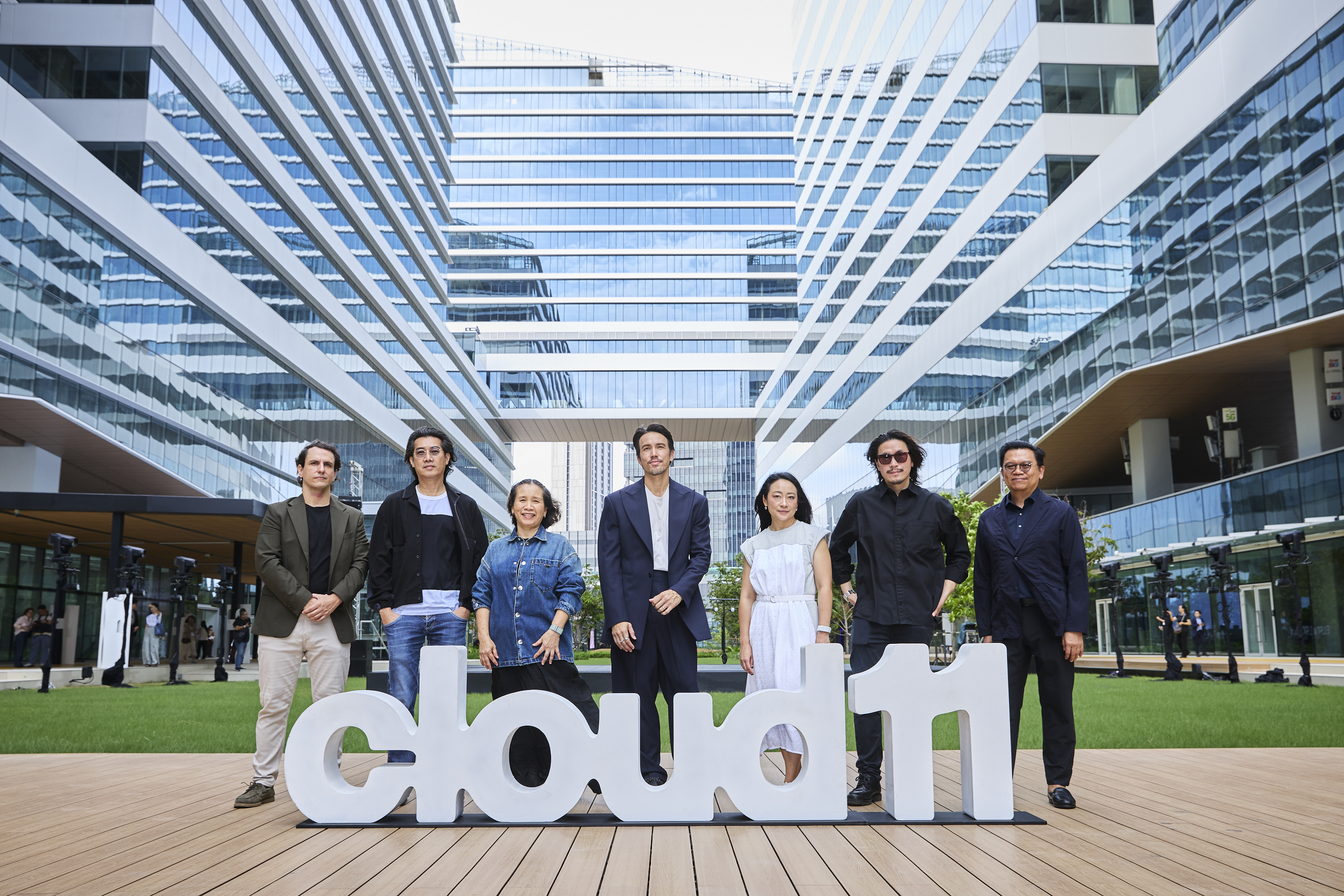 ภาพภายใน Cloud 11