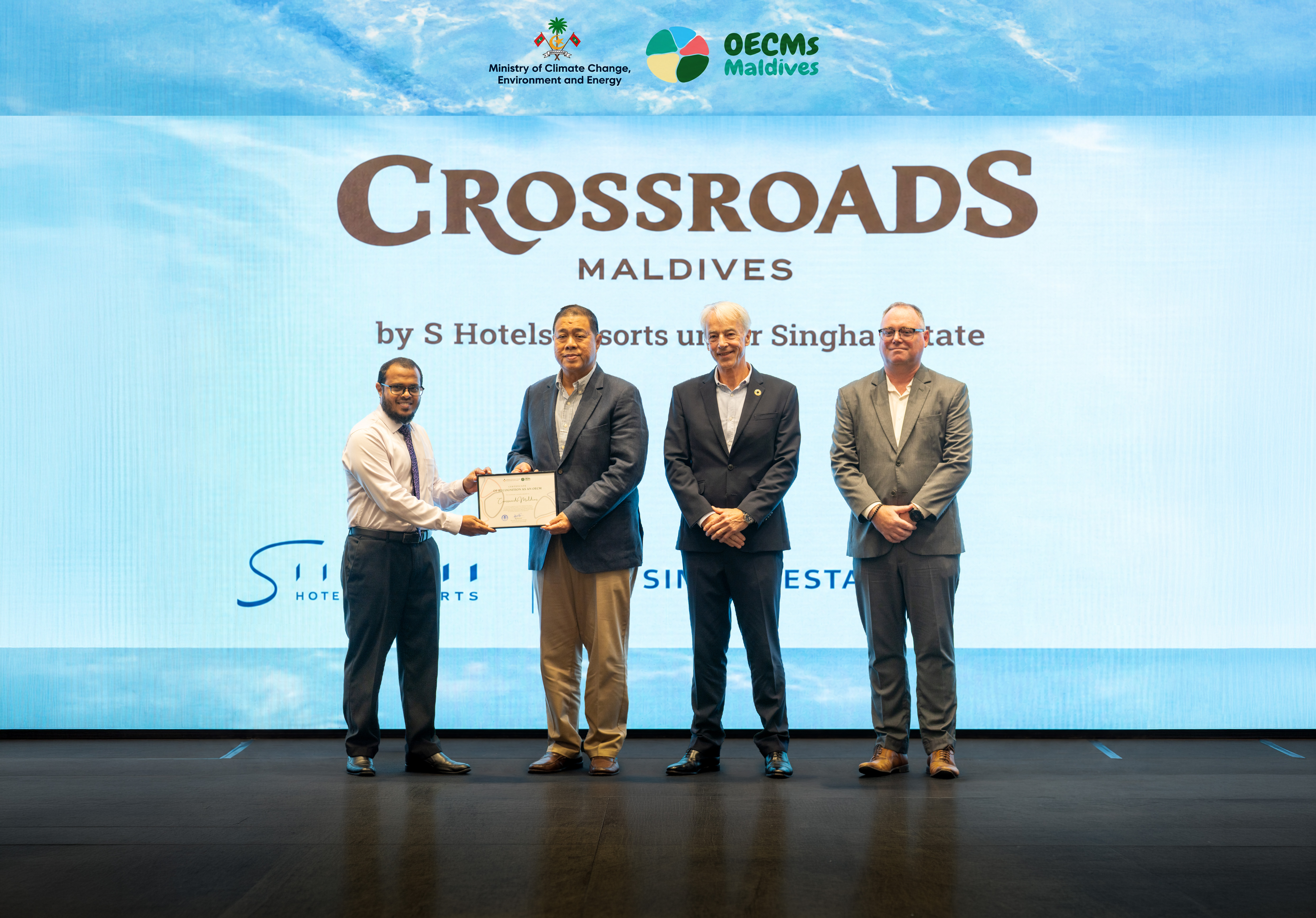 พิธีมอบการรับรองสถานะ OECM ให้แก่ ครอสโร้ดส์ มัลดีฟส์