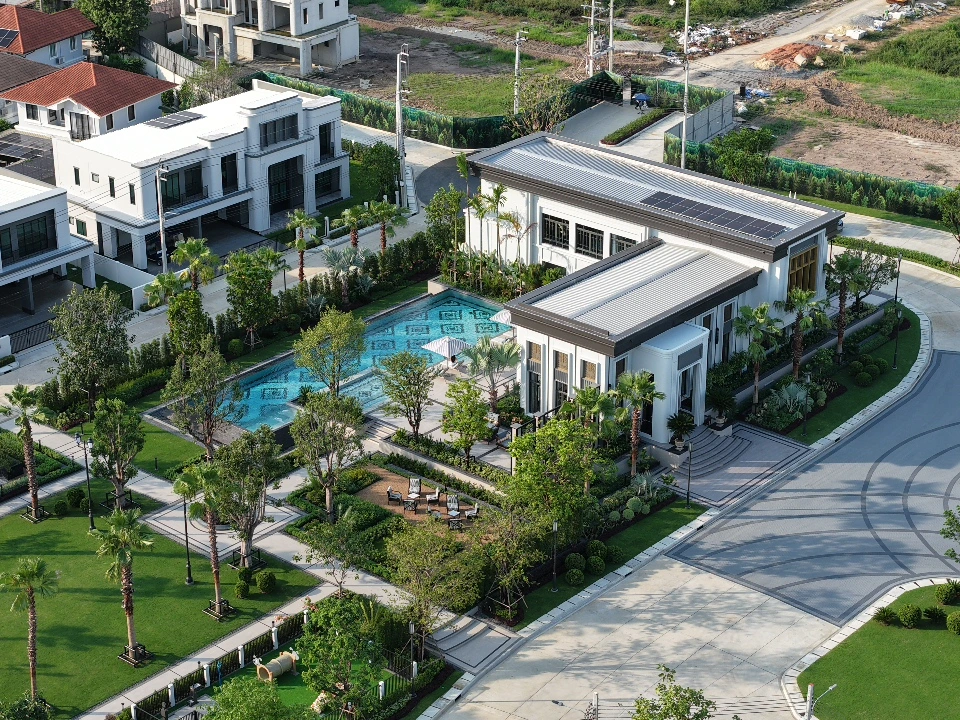 เศรษฐสิริ รัตนาธิเบศร์ — Clubhouse และพื้นที่ส่วนกลาง