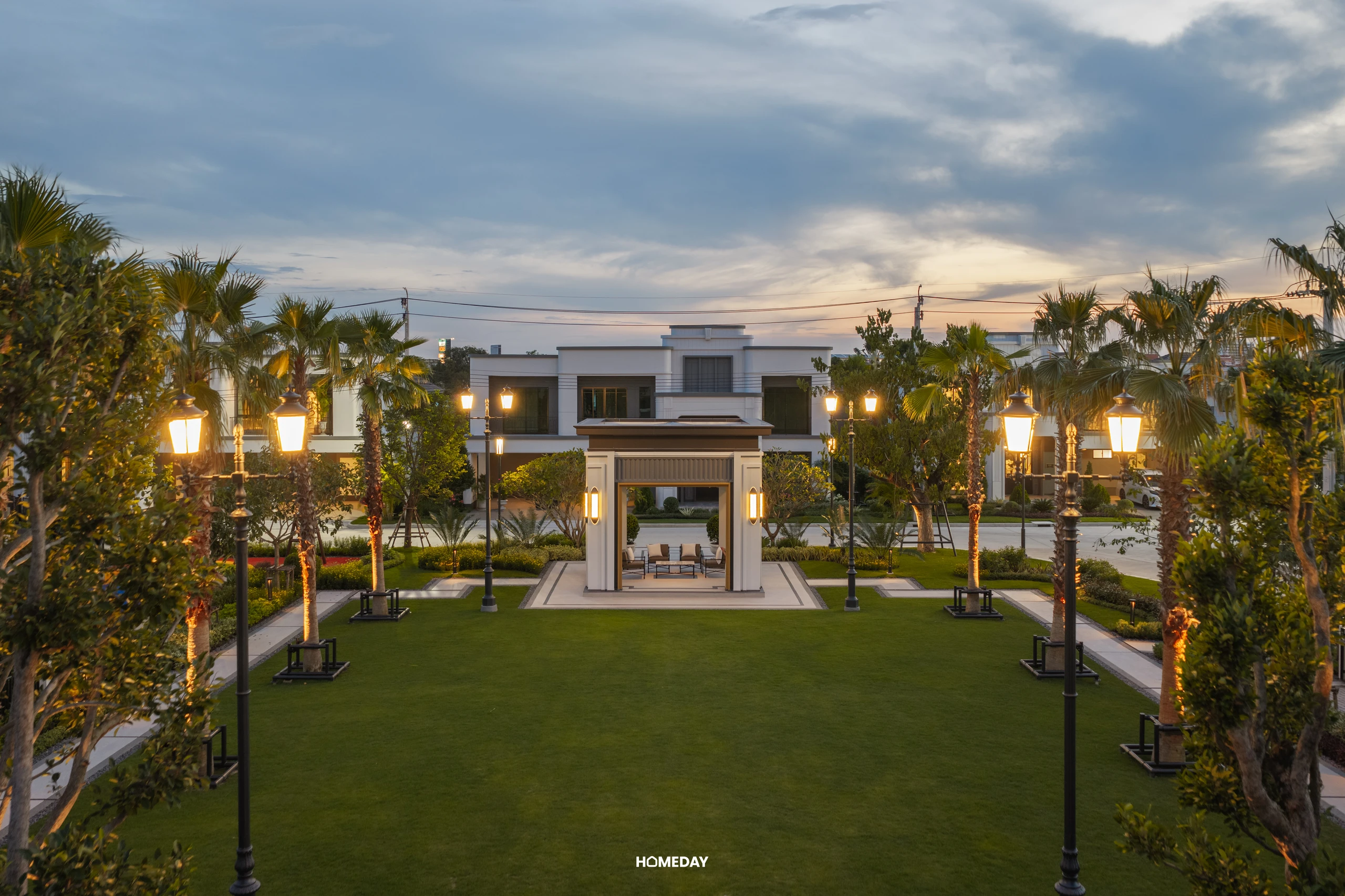 เศรษฐสิริ รัตนาธิเบศร์ — Main Park