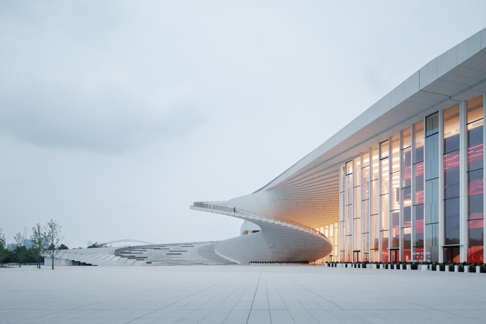 Shanghai Grand Opera House ผลงานออกแบบของ Snøhetta
