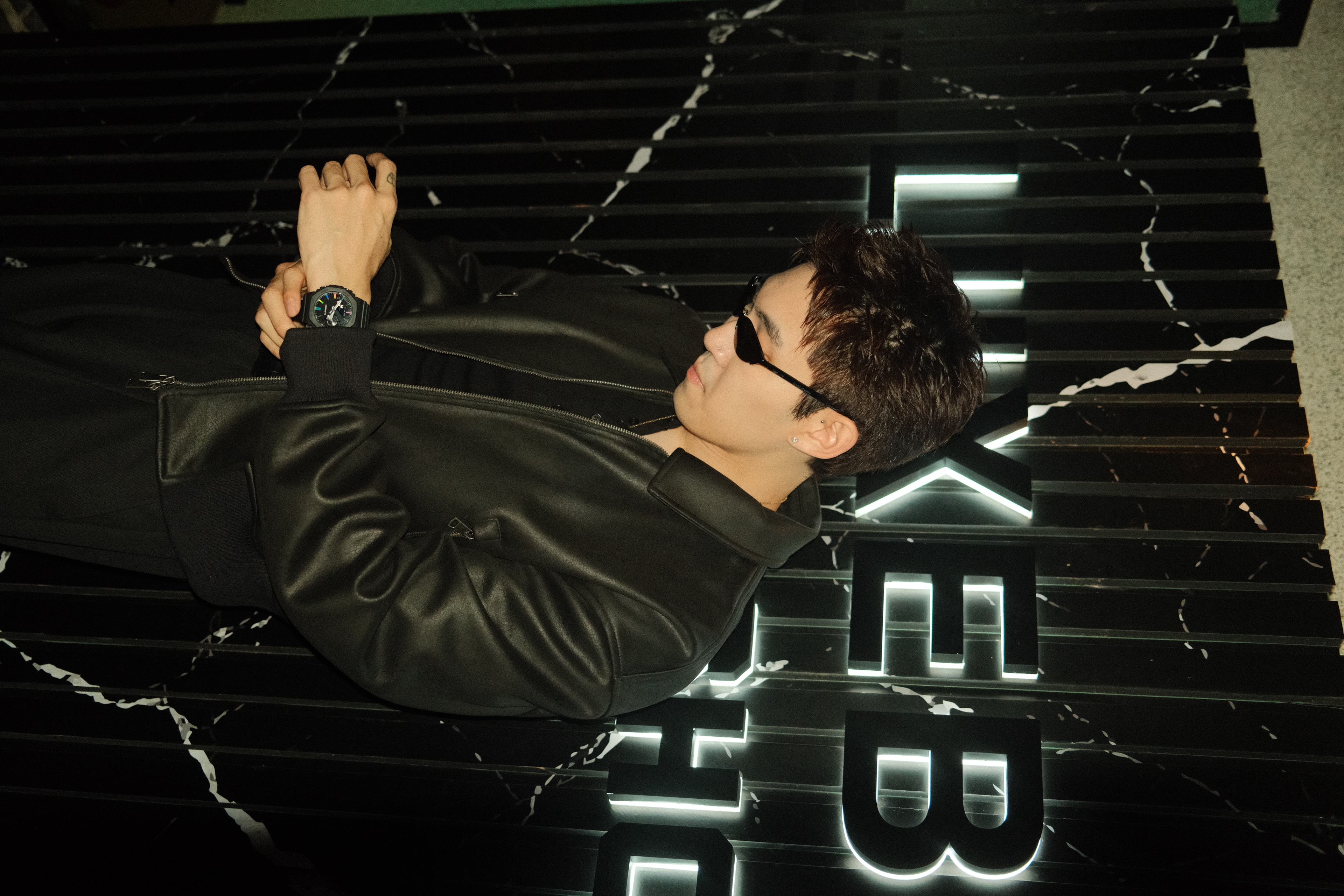 กันต์-ชนกันต์ อาพรสุทธินันธ์ (Gunsmile) ในงานเปิดตัว G-SHOCK LUXE BLACK COLLECTION