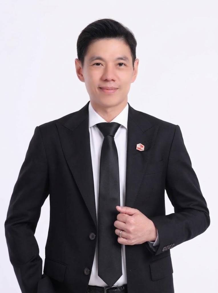 ดร.มหัทธนะ อัมพรพิสิฏฐ์ กรรมการผู้จัดการ ธนาคารอาคารสงเคราะห์ (ธอส.)