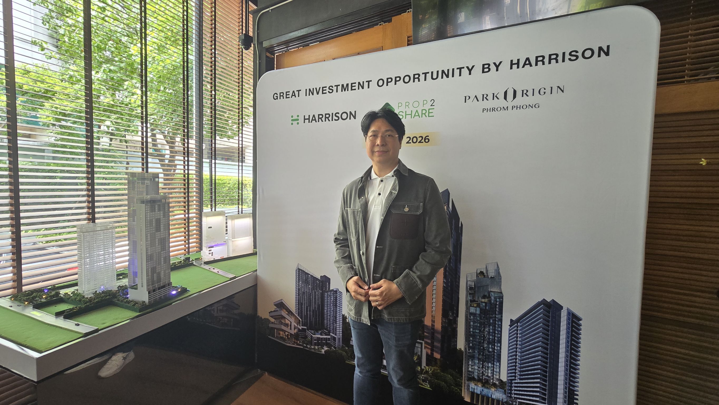 นายกฤตพง โชคกิจธนโภคิน Marketing Consultant
