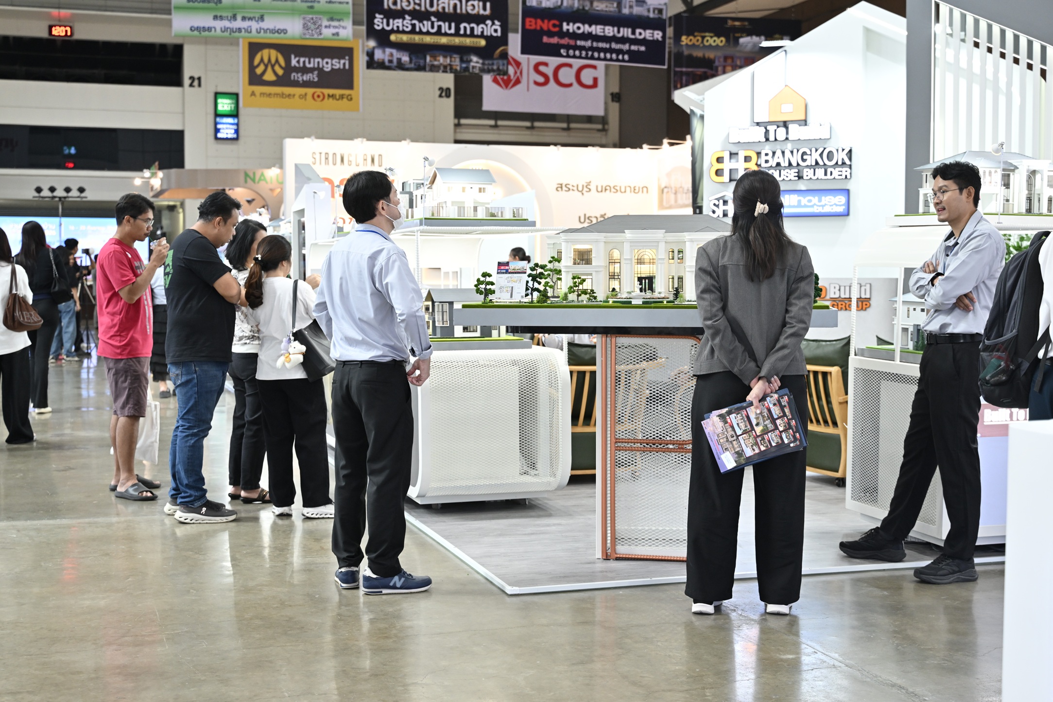 ผู้เข้าชมงานรับสร้างบ้านและวัสดุ EXPO 2026