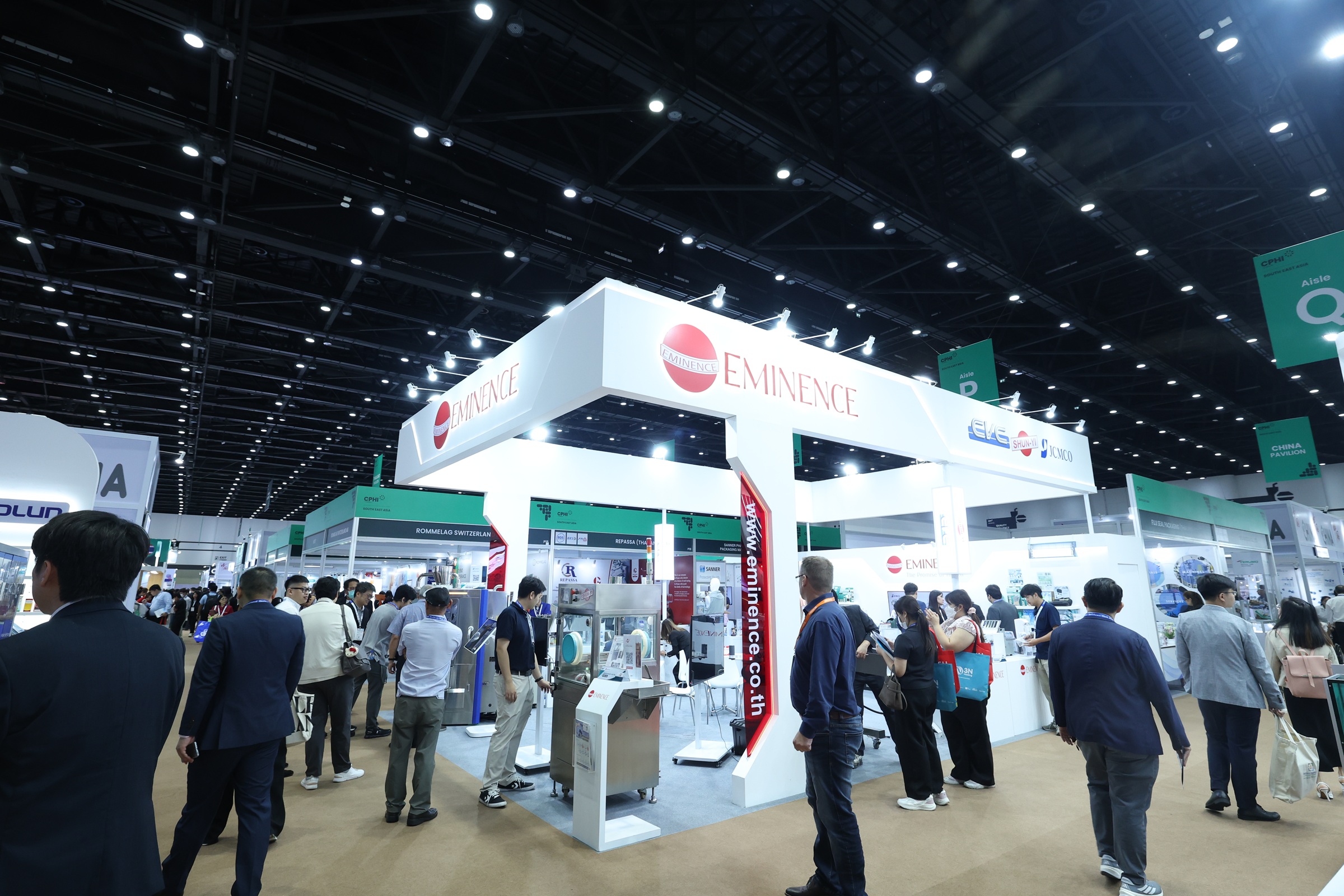 ภาพบูธงาน International Healthcare Week 2026
