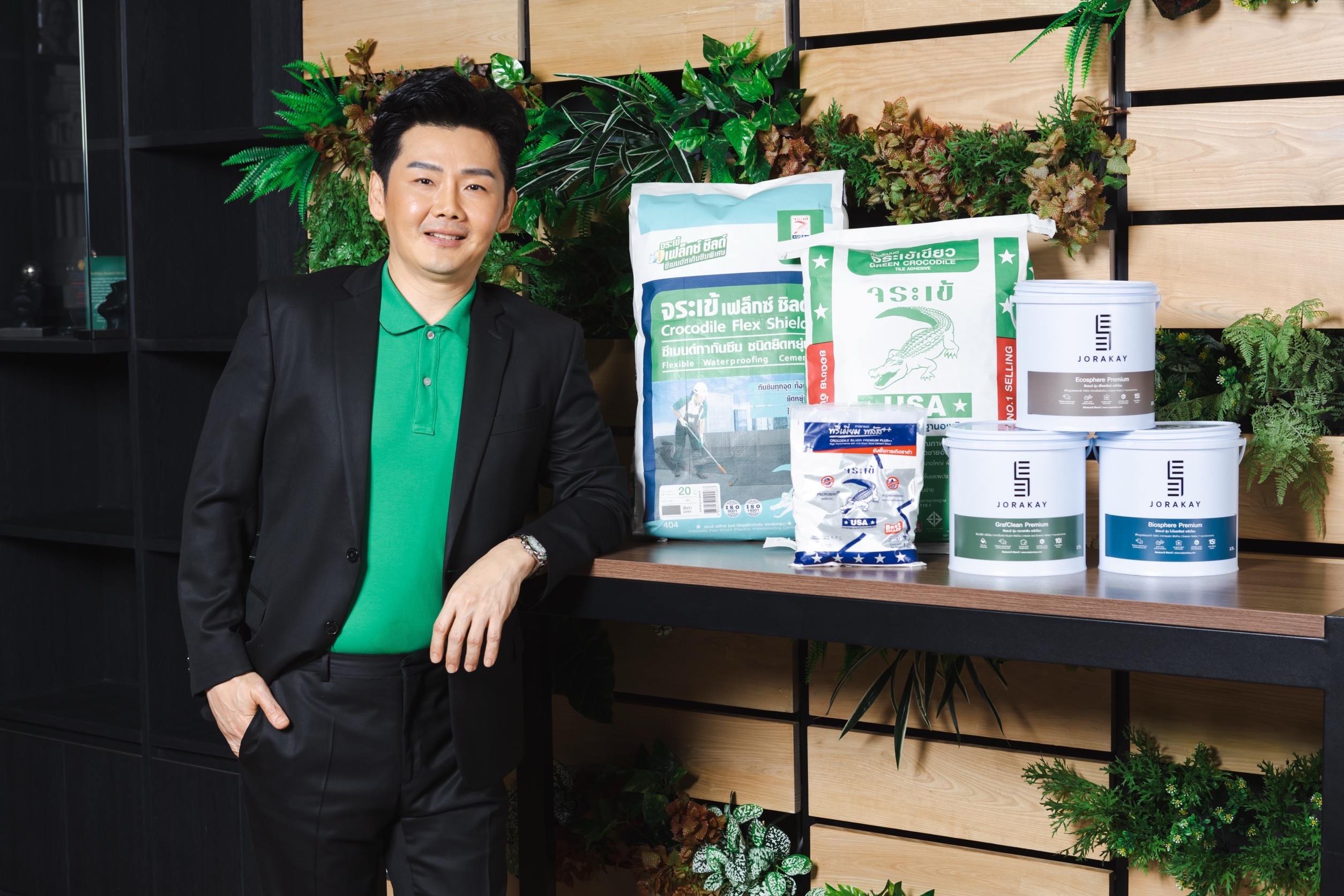 นายวรพจน์ ตั้งมนัสวงศ์ ประธานเจ้าหน้าที่ สายงานการตลาด บริษัท จระเข้ คอร์ปอเรชั่น จำกัด