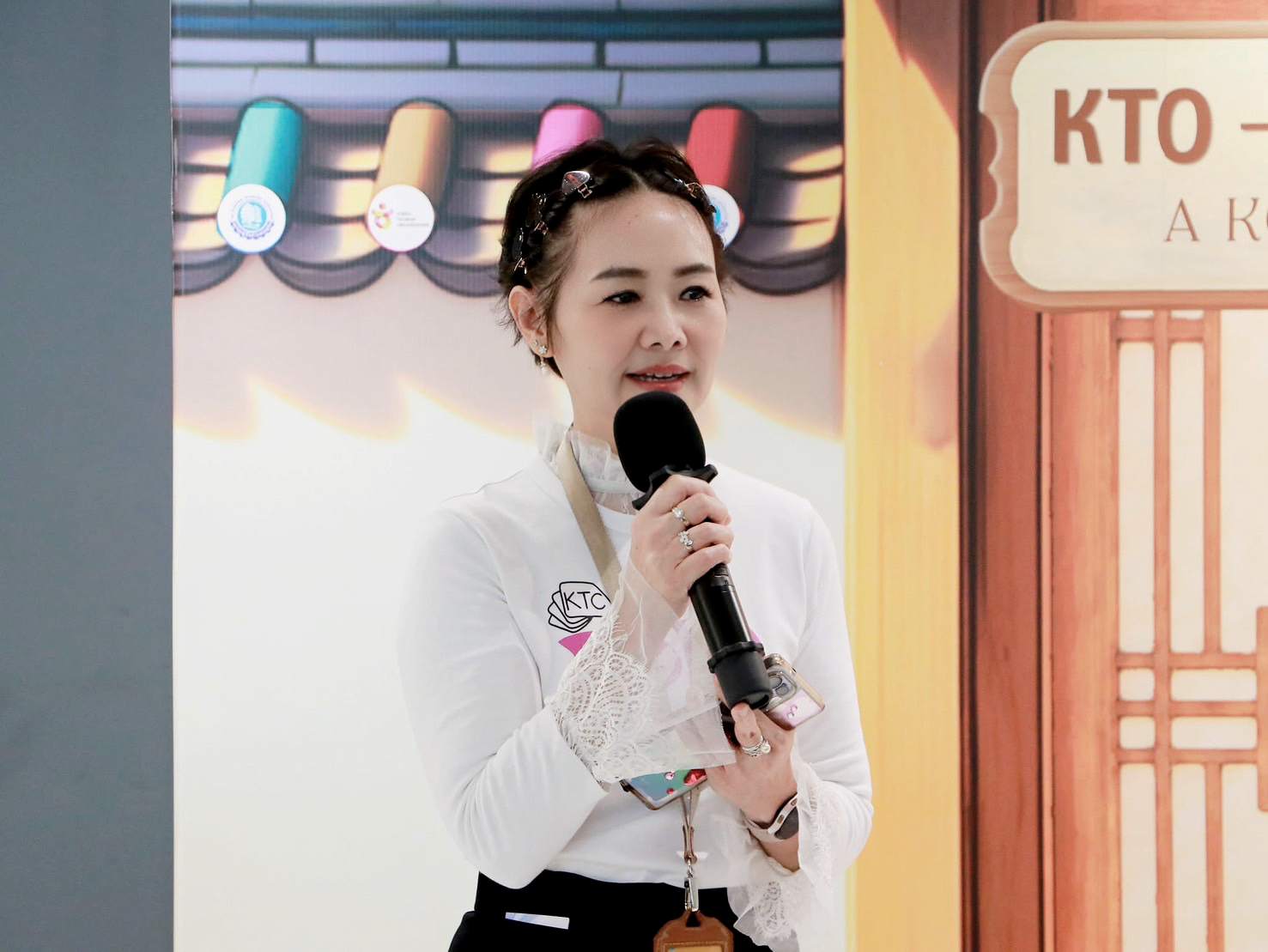 นางสาวเจนจิต ลัดพลี