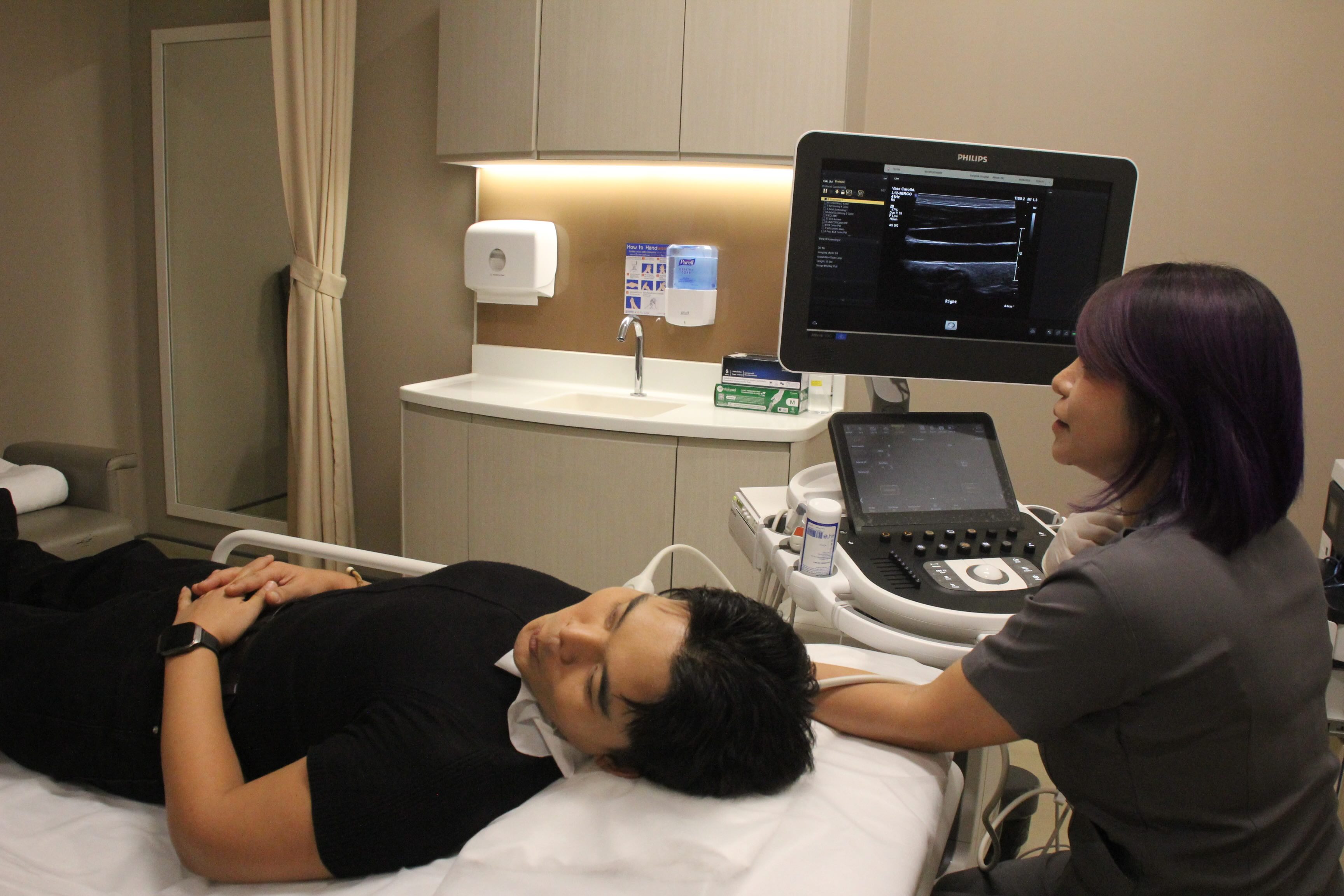การตรวจหลอดเลือดแดงคาโรติด (Carotid Ultrasound) เพื่อประเมินความเสี่ยงโรคหลอดเลือดสมอง