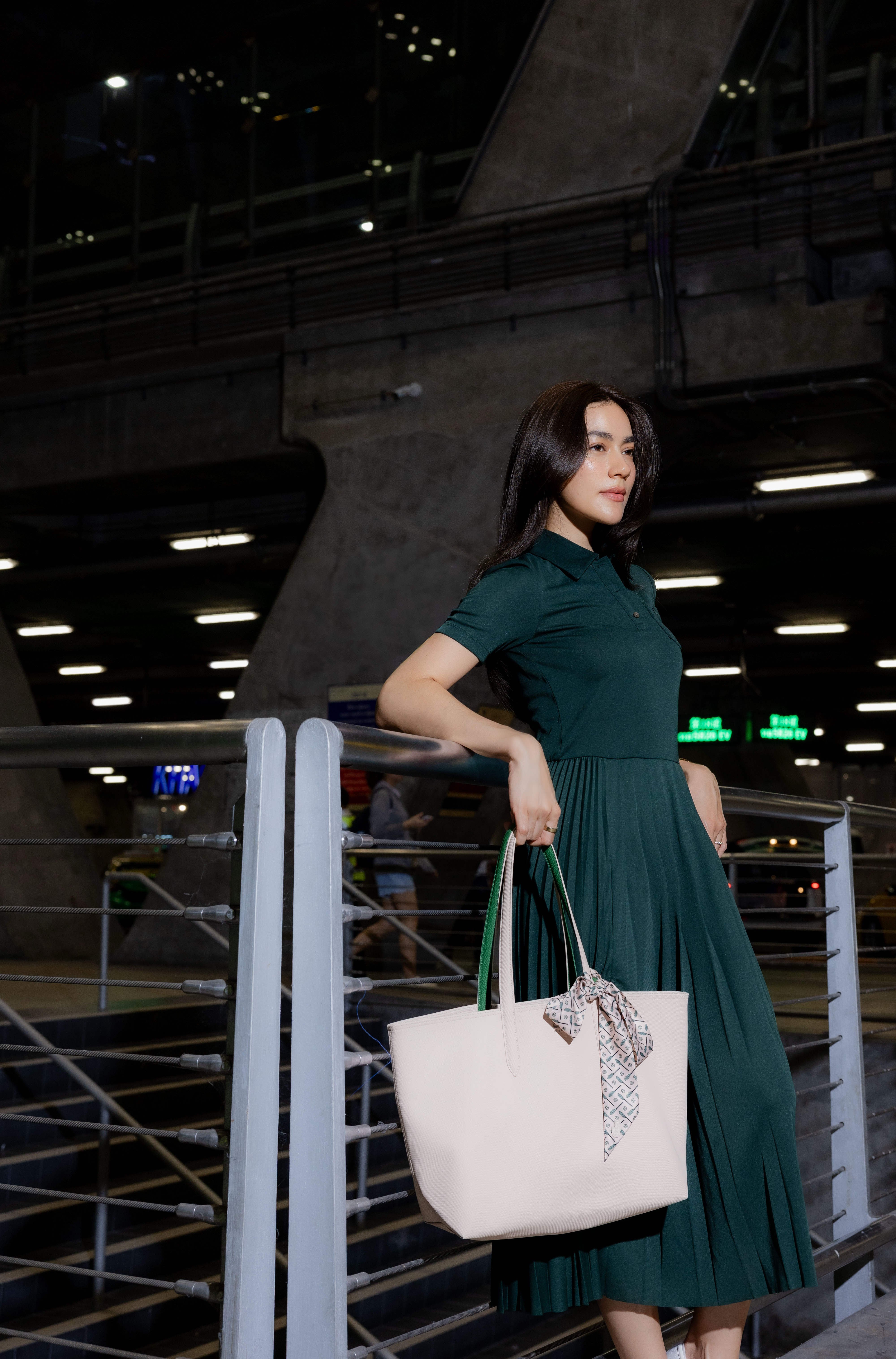 คิมเบอร์ลี่ ในลุค LACOSTE Airport Look