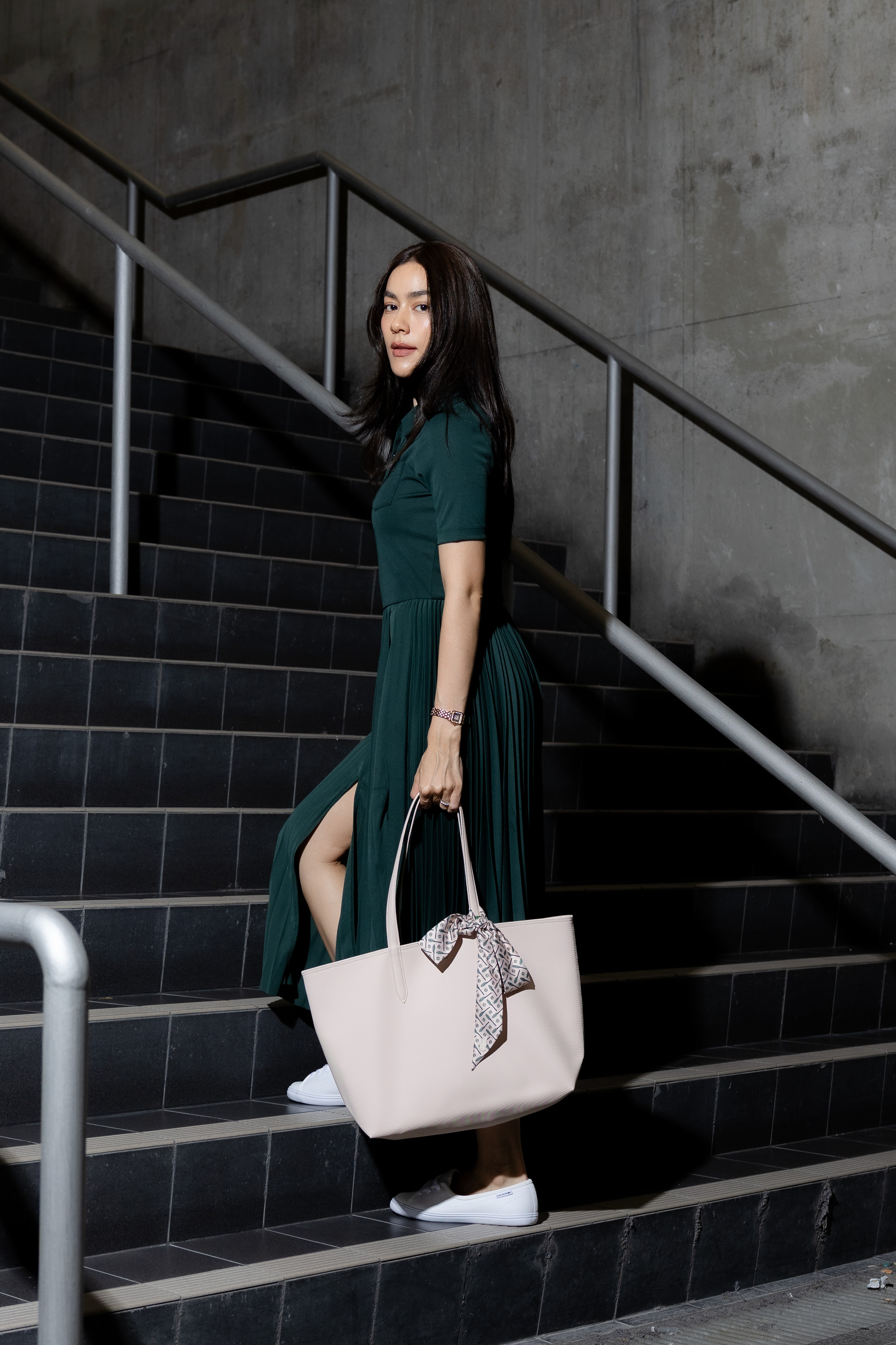 ใหม่-ดาวิกา ในลุค LACOSTE Airport Look