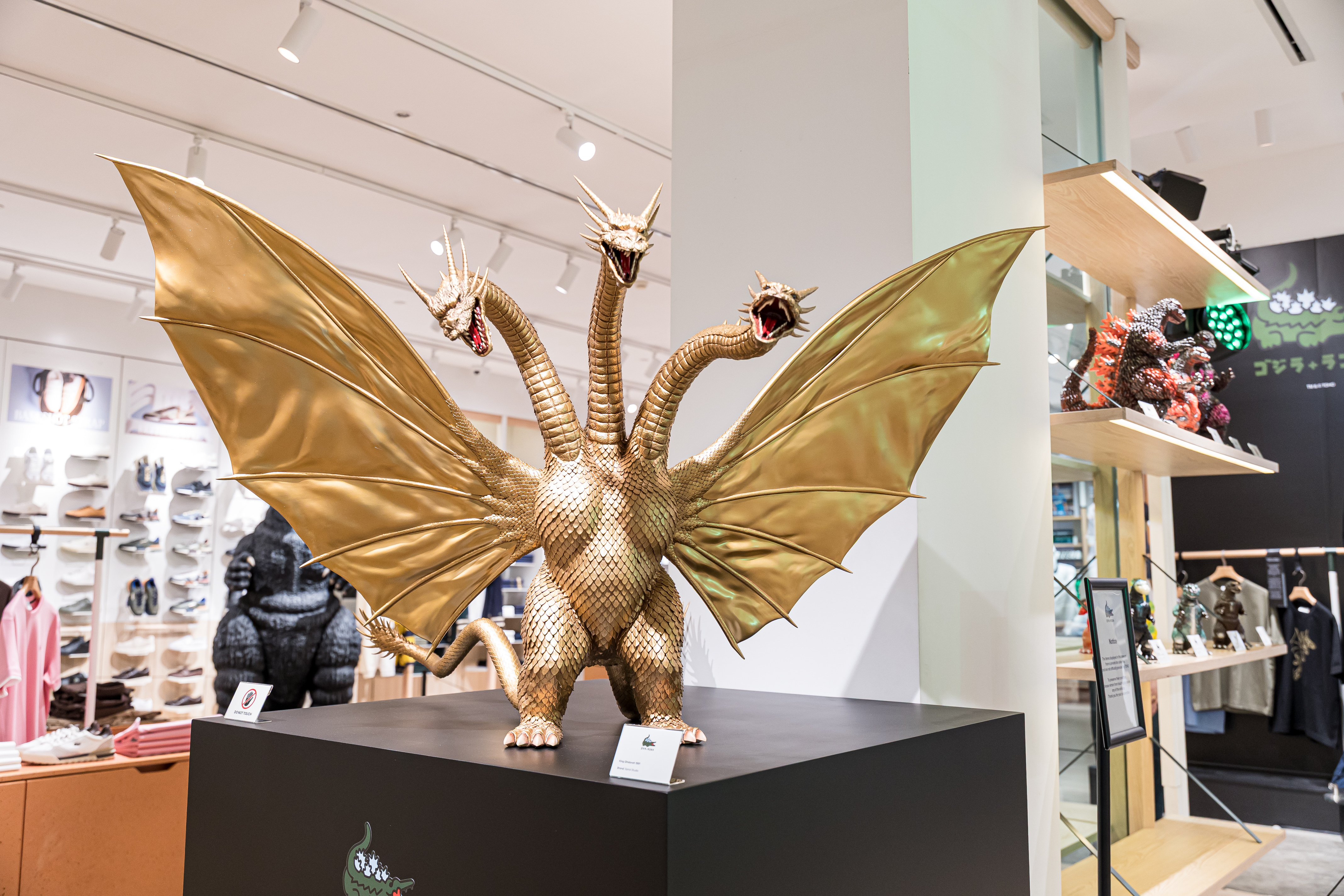 บรรยากาศภายในงานเปิดตัว LACOSTE x Godzilla 1.0 Capsule Collection