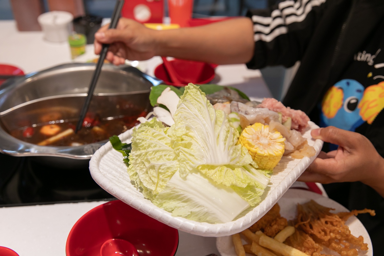 ภาพบรรยากาศเปิด Lucky Suki Marché