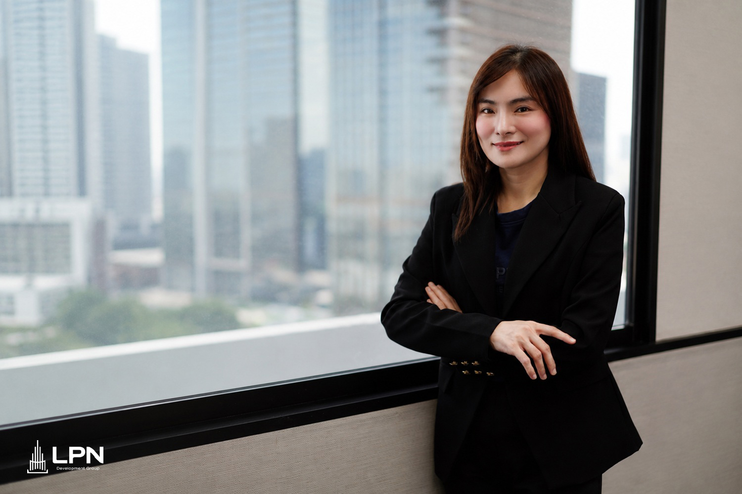 นางสาวดารณี ฉัตรพิริยะพันธ์ ประธานเจ้าหน้าที่บริหาร บริษัท แอล.พี.เอ็น.ดีเวลลอปเมนท์ จำกัด (มหาชน)