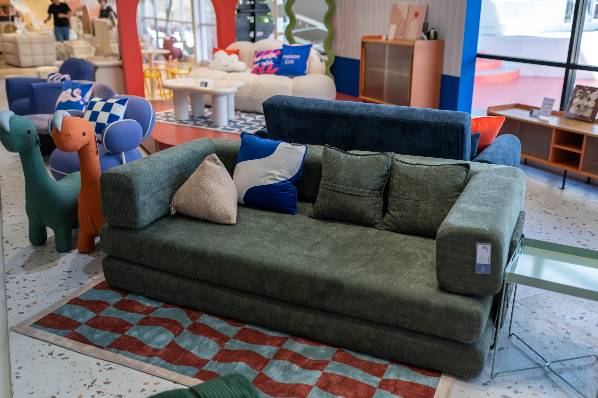 บรรยากาศภายใน Maison & Co. Flagship Store พัทยา