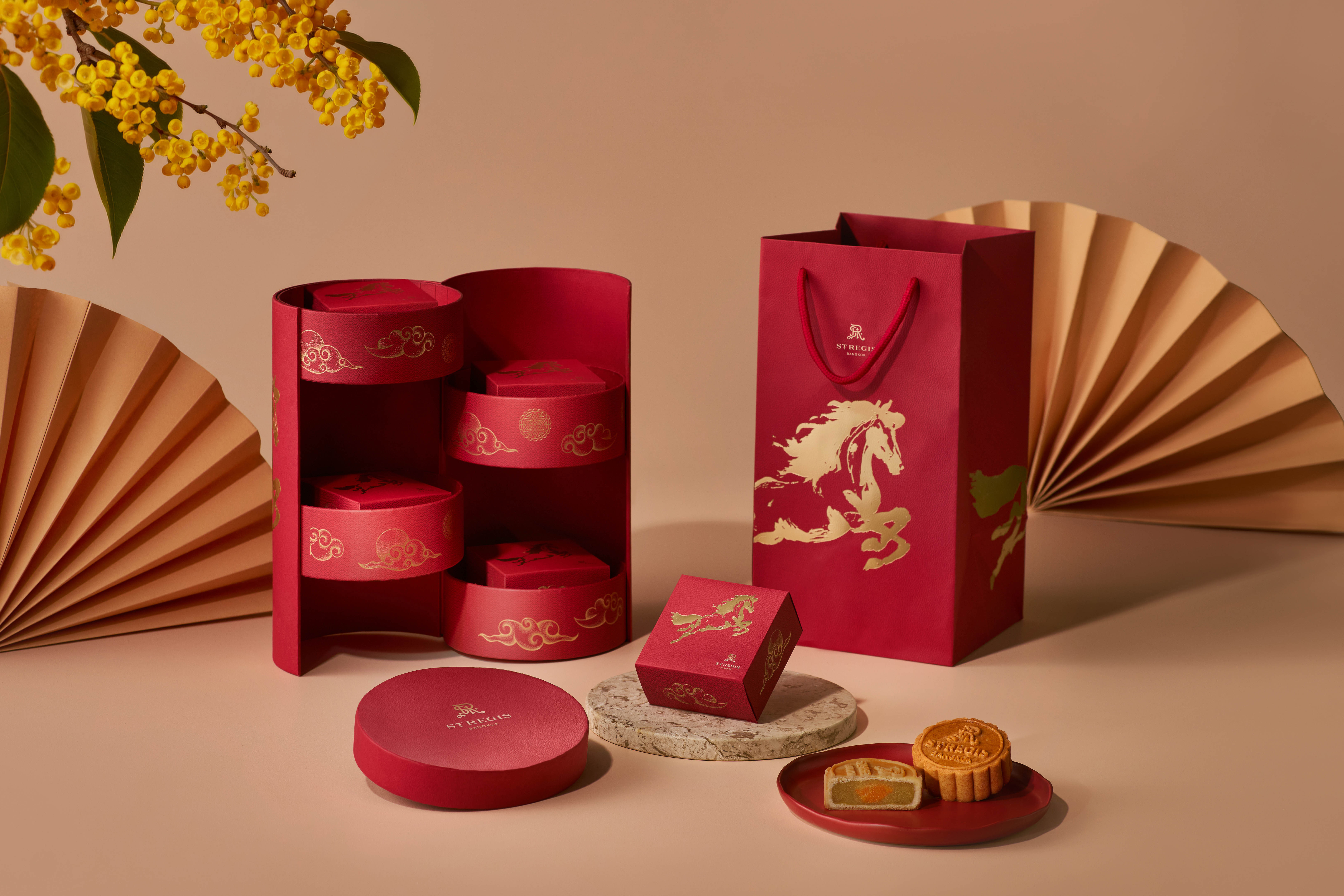 Limited-Edition Mooncake Collection จากเดอะ เลานจ์ โรงแรมเดอะ เซนต์ รีจิส กรุงเทพฯ