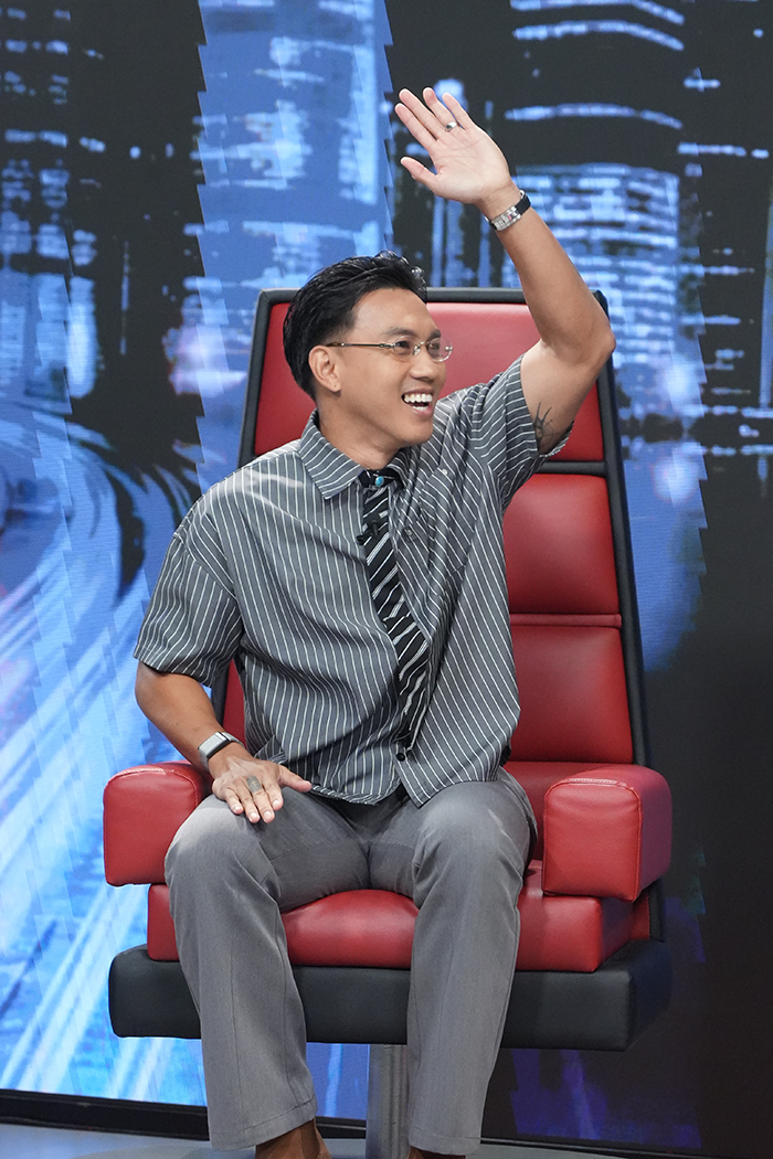 บรรยากาศในรายการ HOT SEAT ตีซี้ตัวตึง กับ “ลีซอ”