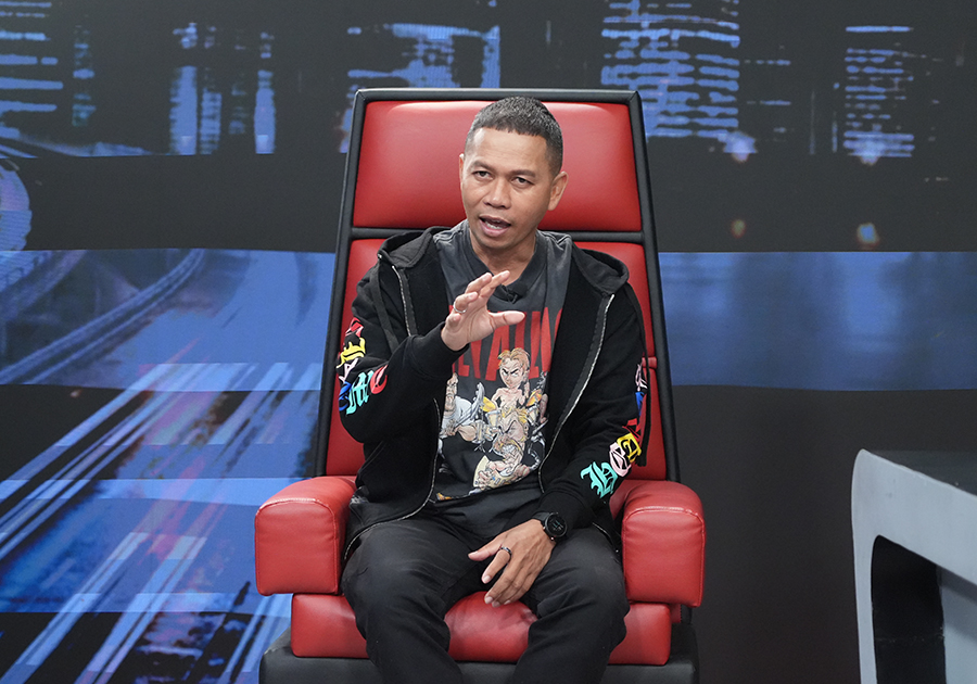 “สมจิตร จงจอหอ” กับช่วงสนทนาในรายการ HOT SEAT ตีซี้ตัวตึง