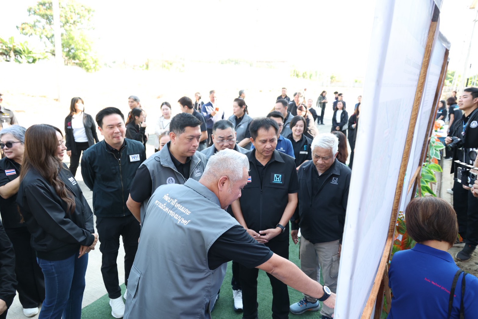 ผู้บริหารกระทรวง พม. และการเคหะแห่งชาติร่วมให้การต้อนรับ