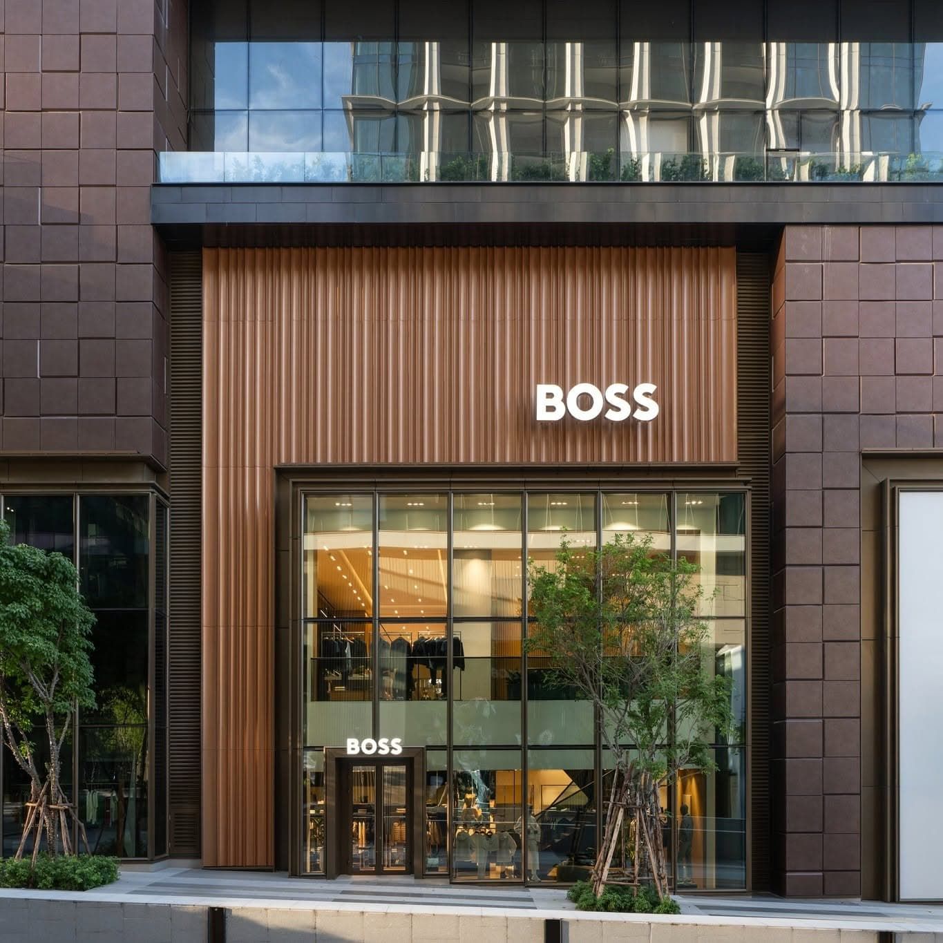 ร้าน BOSS ภายใน One Bangkok Retail