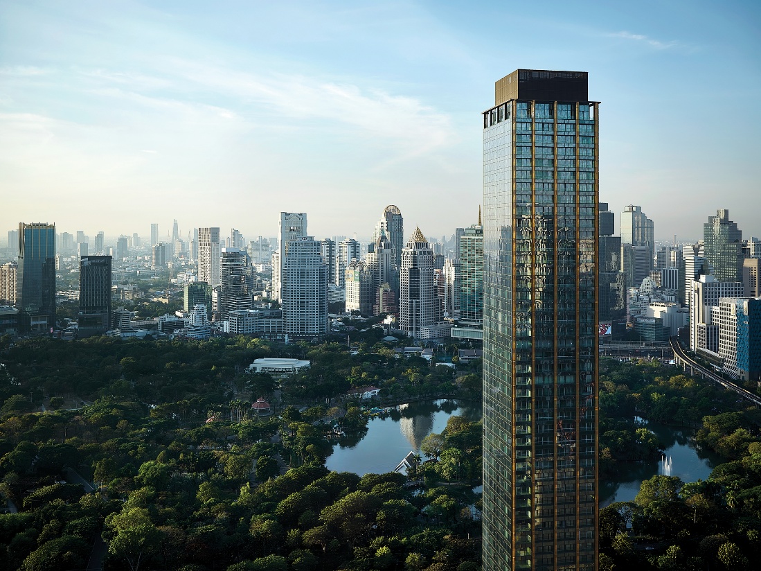 บรรยากาศการเสวนาบนเวที Financial Times: Business of Luxury Summit – Asia Edition