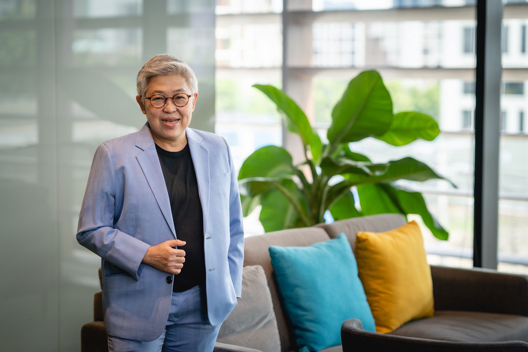 นางสาวสมสกุล หลิมศุทธพรรณ รองกรรมการผู้จัดการฝ่ายพัฒนาธุรกิจและบริหารสินทรัพย์ - ภาคใต้ บริษัท พลัส พร็อพเพอร์ตี้ จำกัด