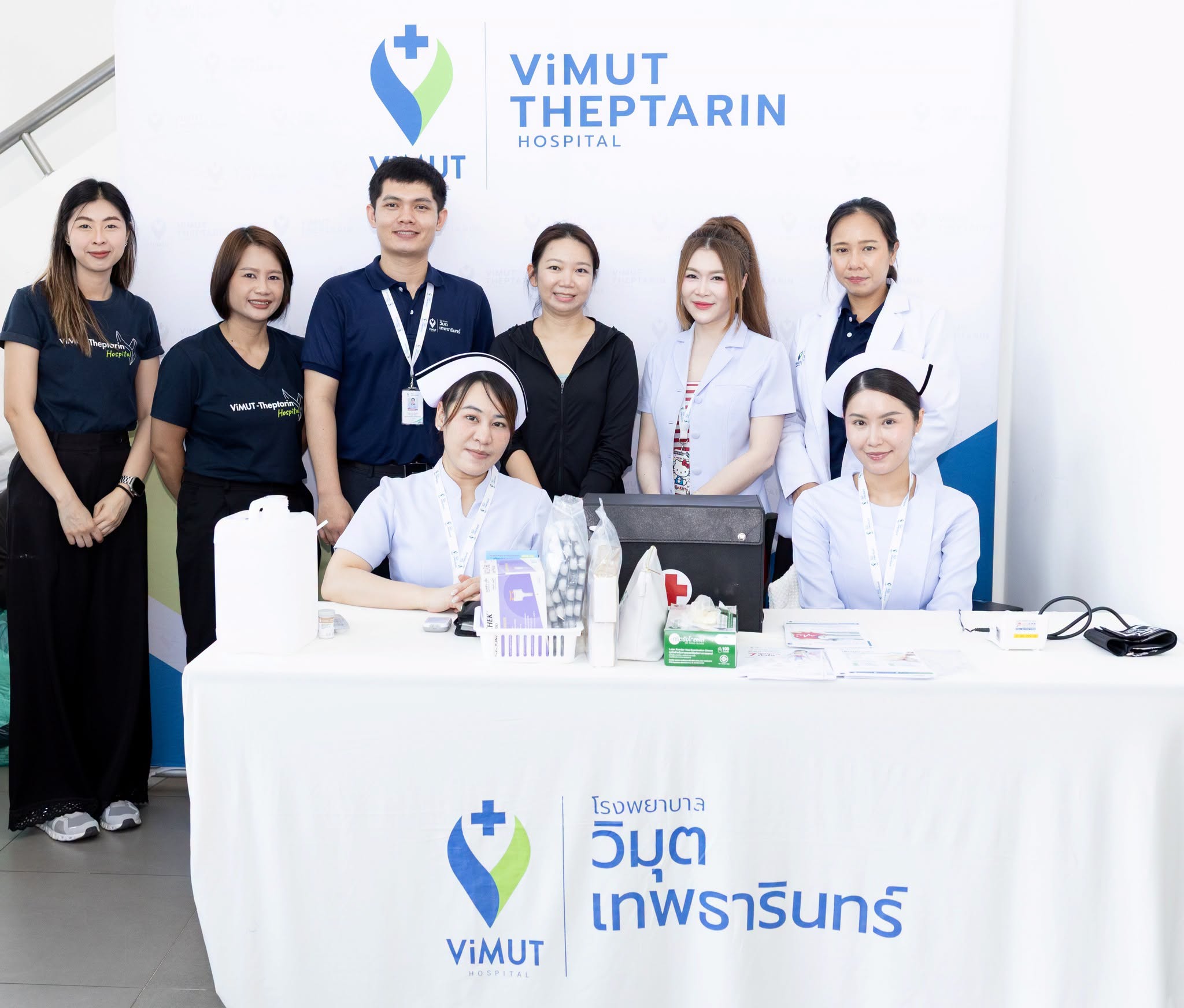 ทีมบุคลากรทางการแพทย์ลงพื้นที่ตรวจสุขภาพลูกบ้าน