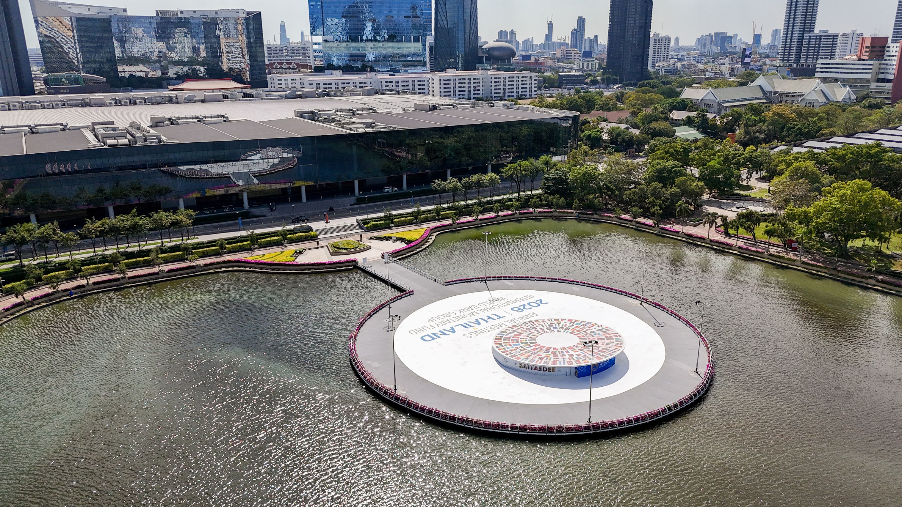 บรรยากาศการเตรียมพื้นที่จัดงาน 2026 IMF-World Bank Group Annual Meetings