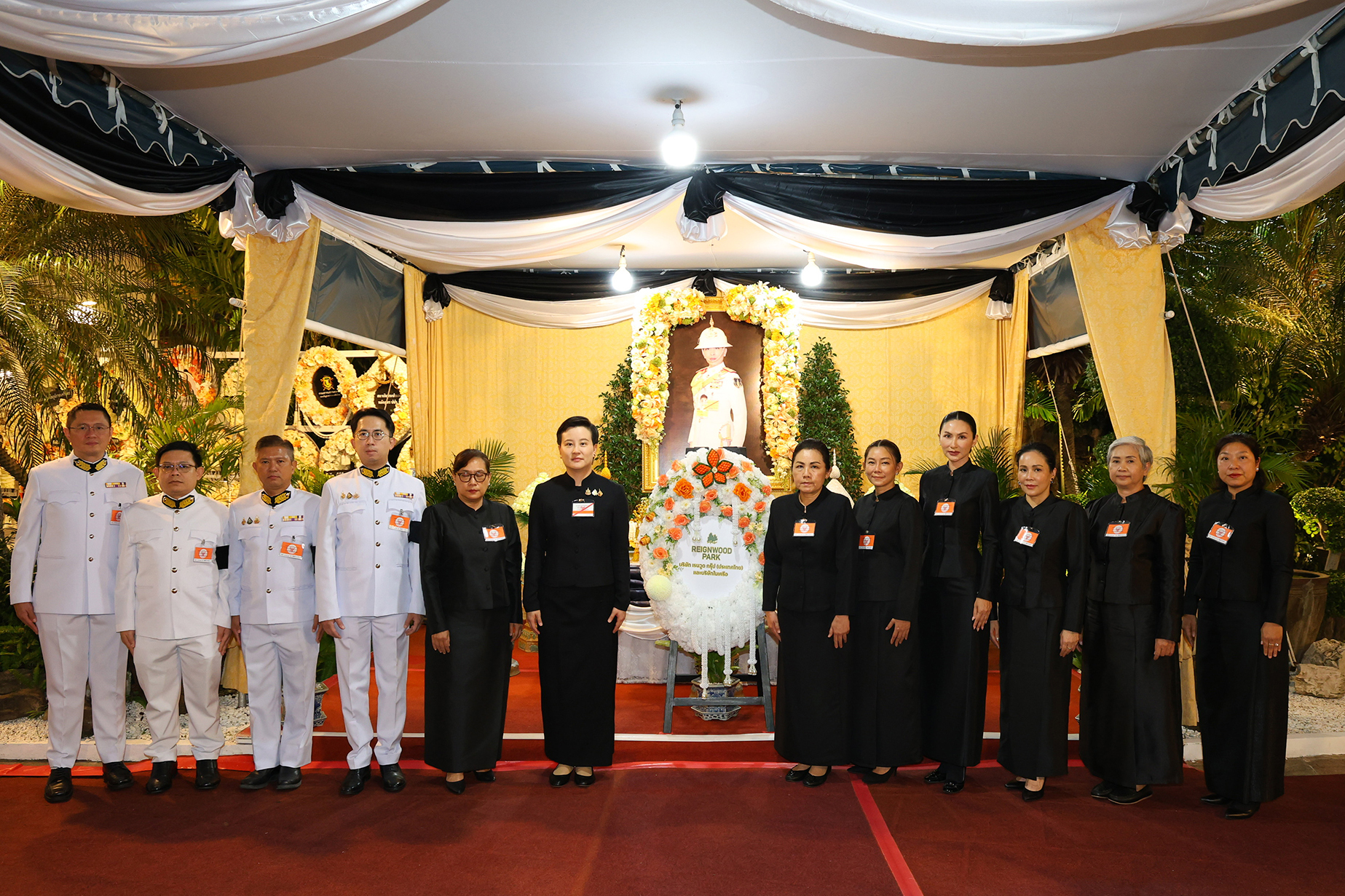 นางสาววรพนิต รวยรุ่งเรือง และคณะผู้บริหารพนักงานเรนวูด ปาร์ค ร่วมเป็นเจ้าภาพบำเพ็ญกุศลถวายพระศพ สมเด็จพระเจ้าลูกเธอ เจ้าฟ้าพัชรกิติยาภาฯ