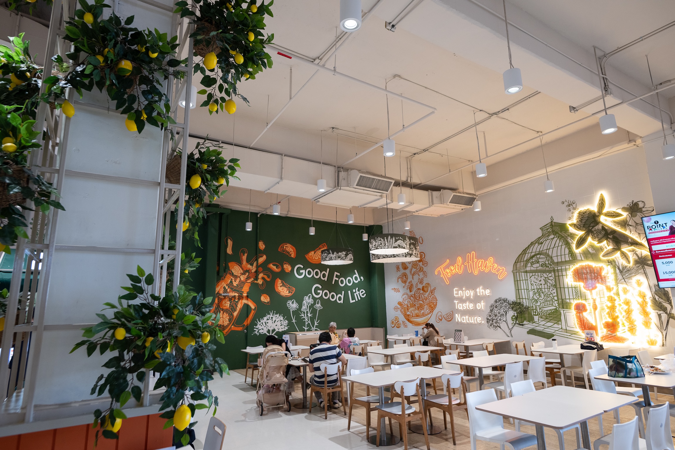 บรรยากาศศูนย์การค้าโรบินสันไลฟ์สไตล์ สมุทรปราการ