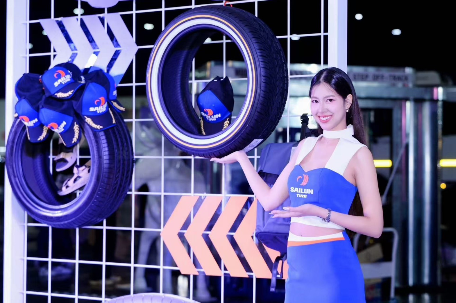 ภาพที่ 5: ยาง VOGUE Tire สีสันโดดเด่น