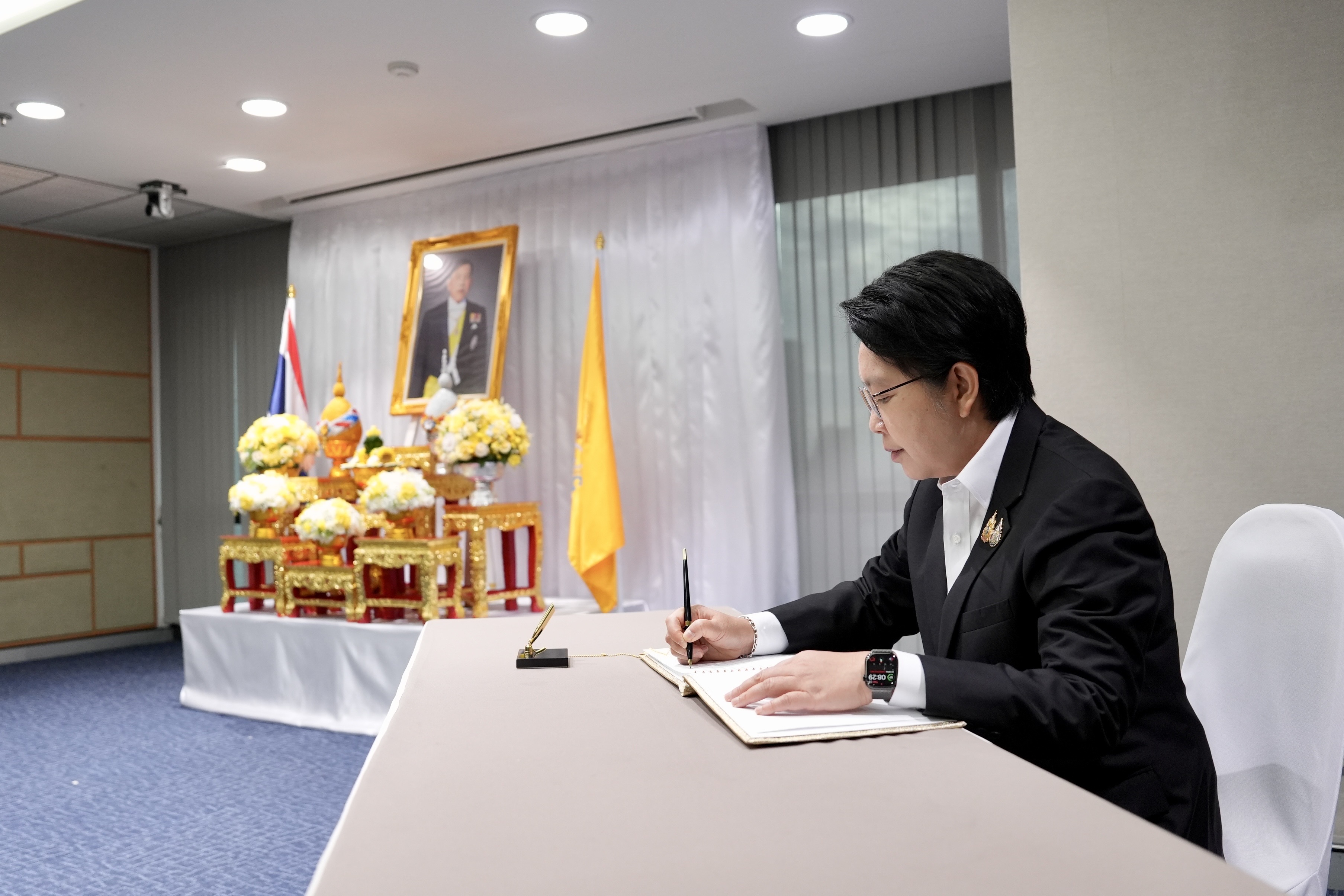 ภาพหมู่คณะผู้บริหาร SAM ในพิธีถวายพระพร