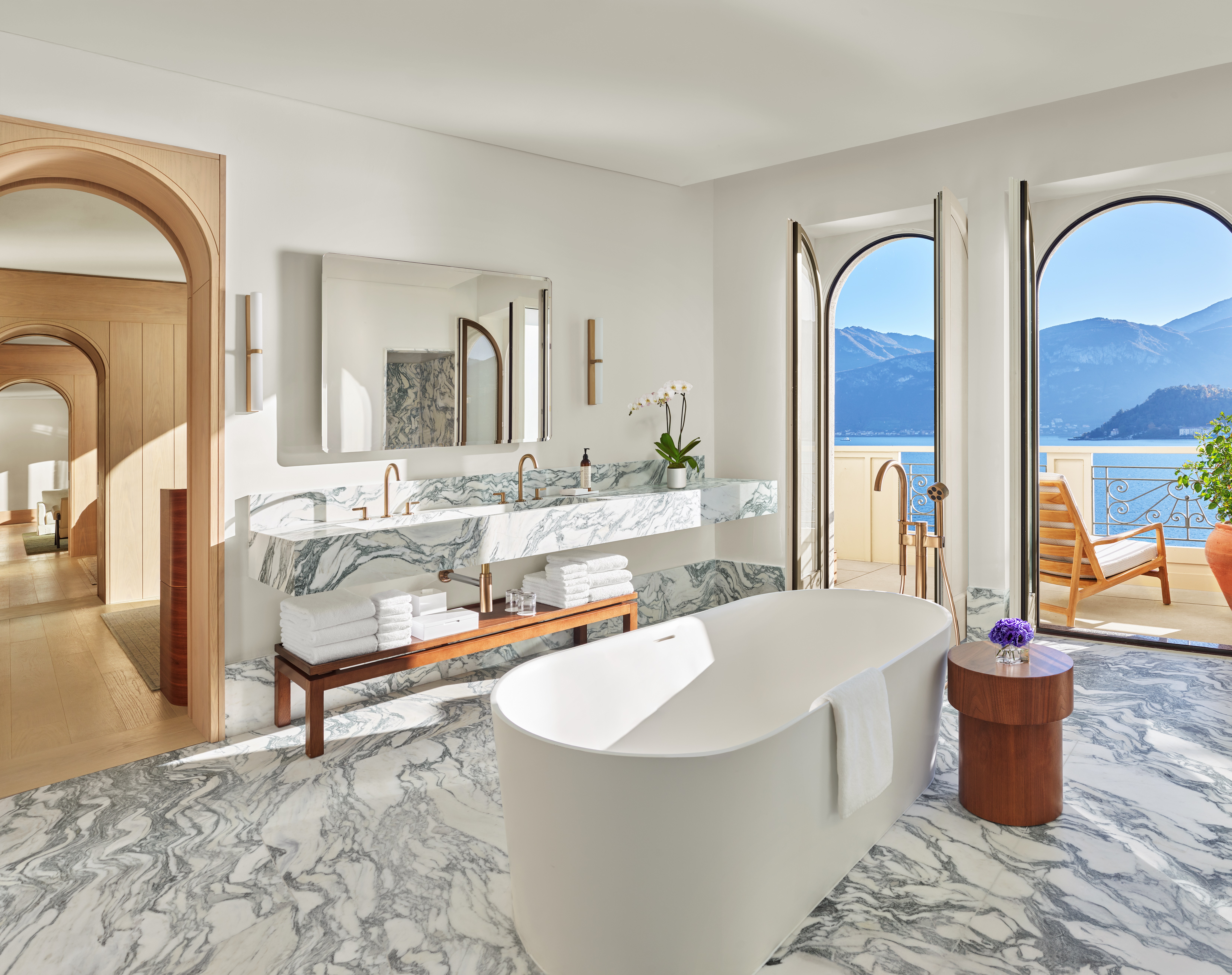 The Lake Como EDITION Penthouse Bathroom
