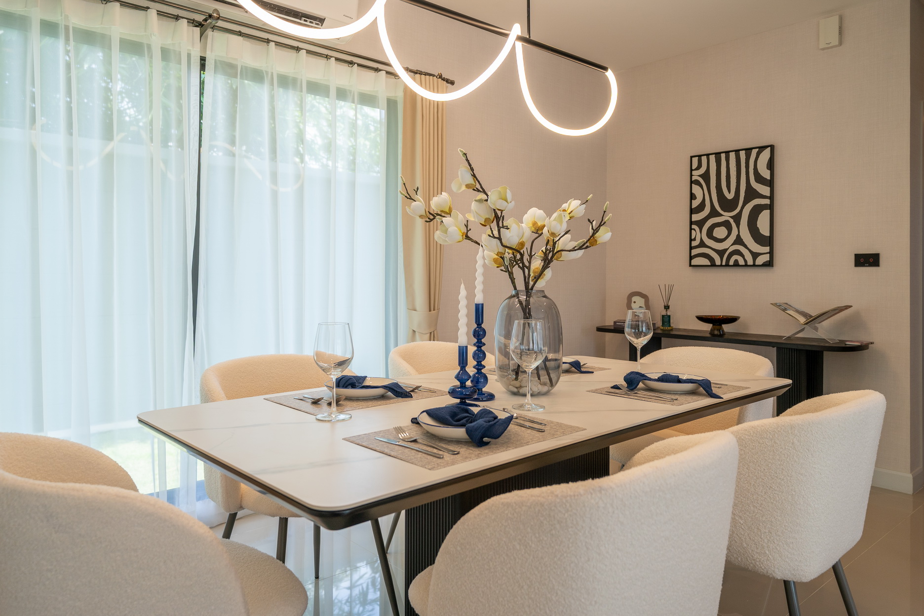บรรยากาศห้อง Dining Area ที่ออกแบบภายใต้แนวคิด Wellness Starts at Home
