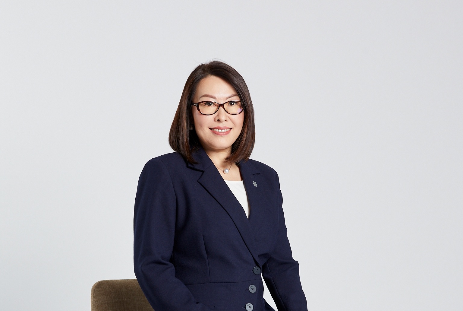 นางวีระอนงค์ จิระนคร ภู่ตระกูล กรรมการผู้จัดการ Deputy CEO และ Wholesale Banking ธนาคารยูโอบี ประเทศไทย